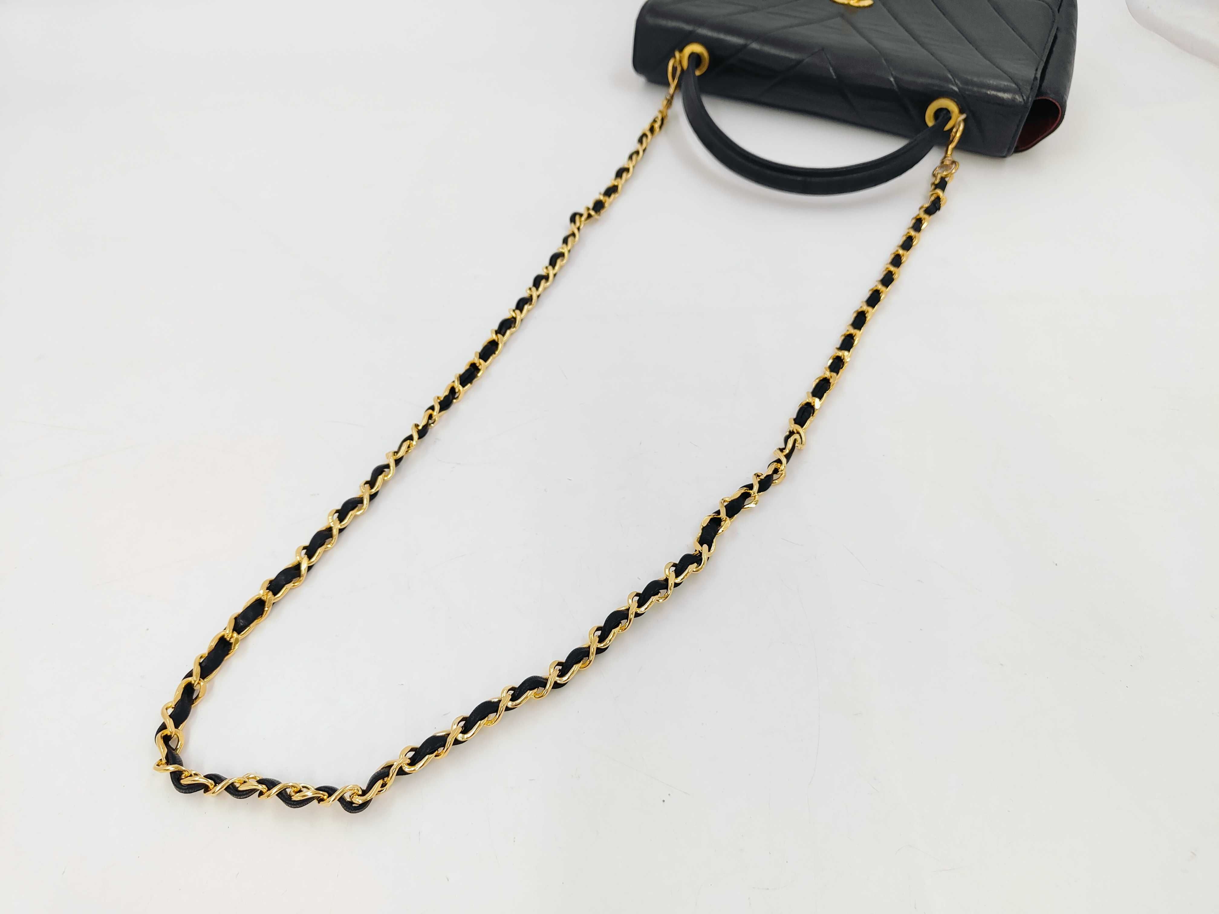 V-stitch 2-way Black Handbag — view 3