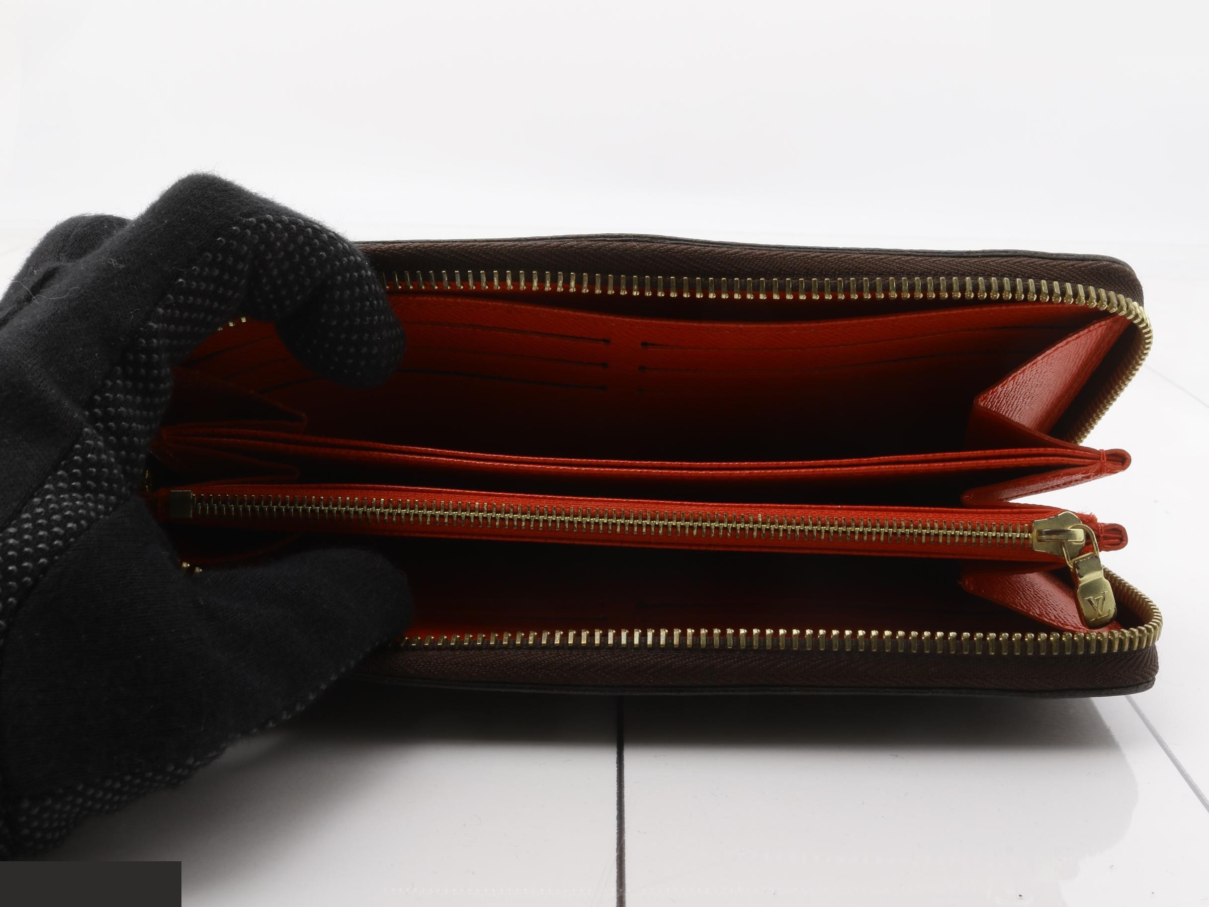 Zippy Wallet Coquelicot Monogram — view 4