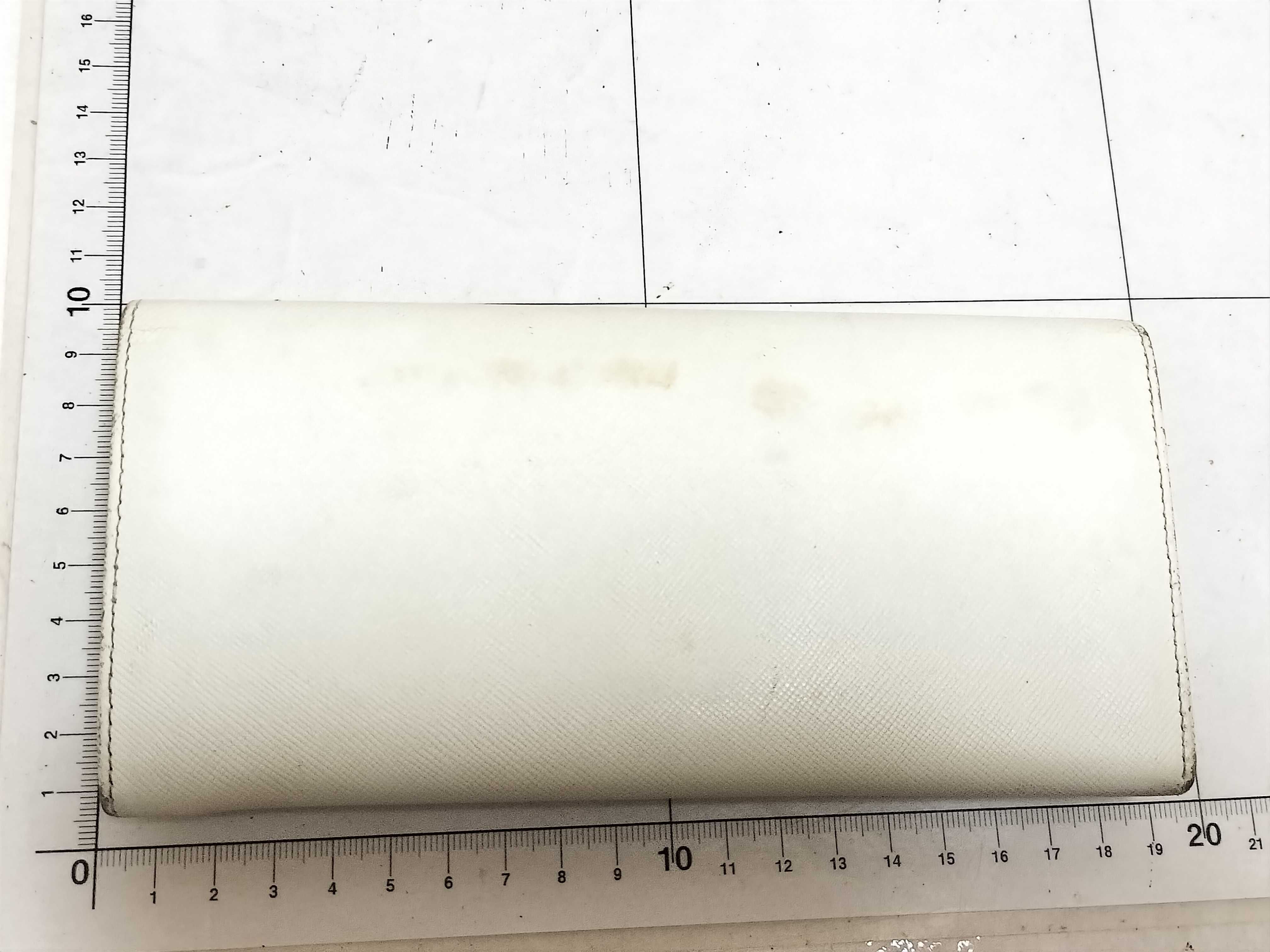 long wallet — view 2