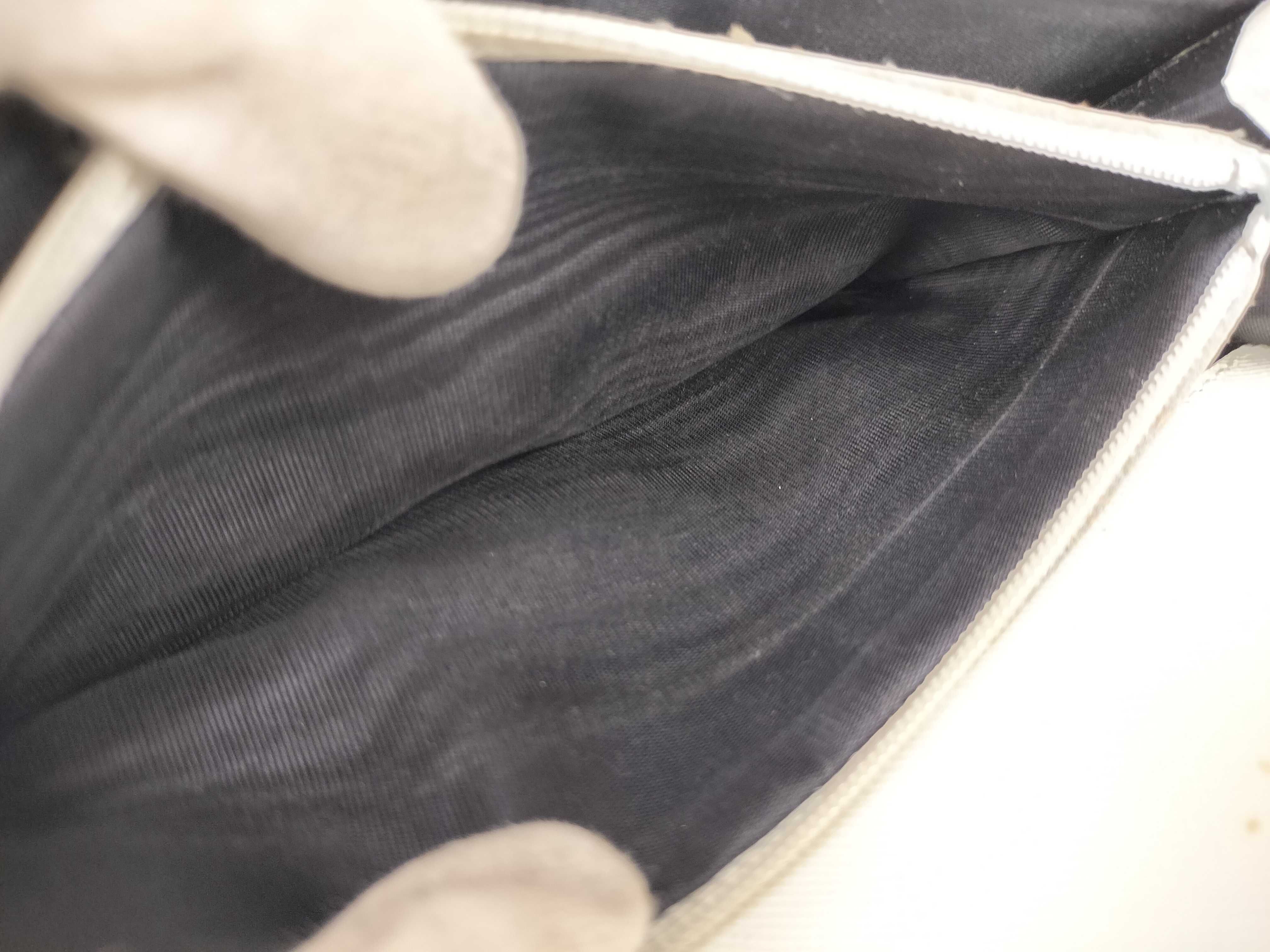 long wallet — view 9