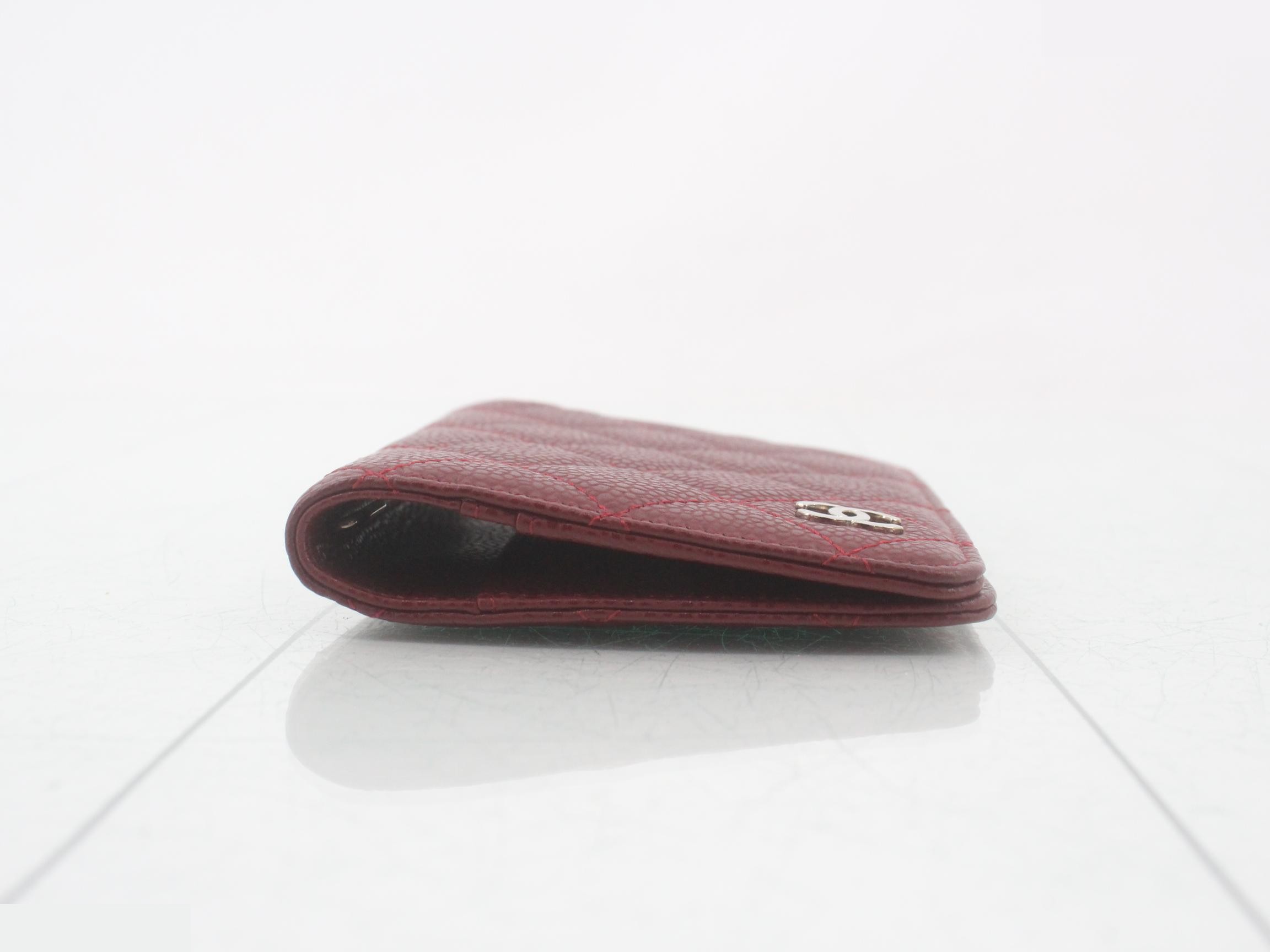 Matelassé notebook cover, caviar leather, Bordeaux, serial number 13. — view 3