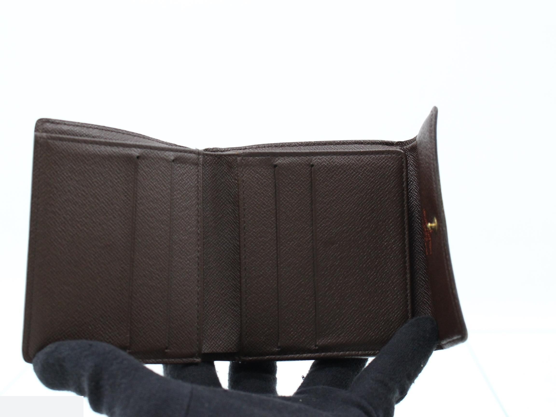 wallet — view 4