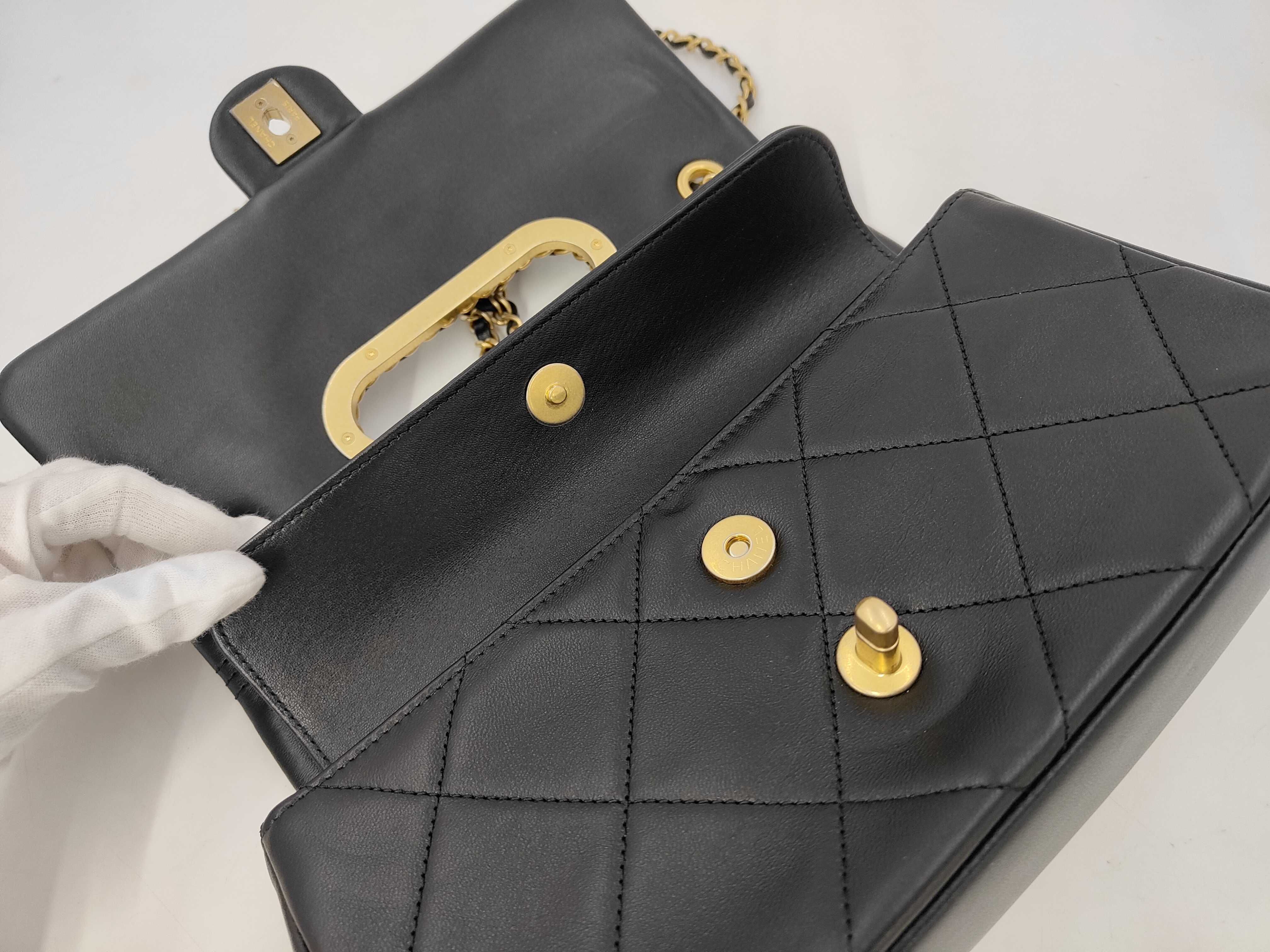 Hand CF Chain Bag Black Gold Button Shoulder Bag — view 8