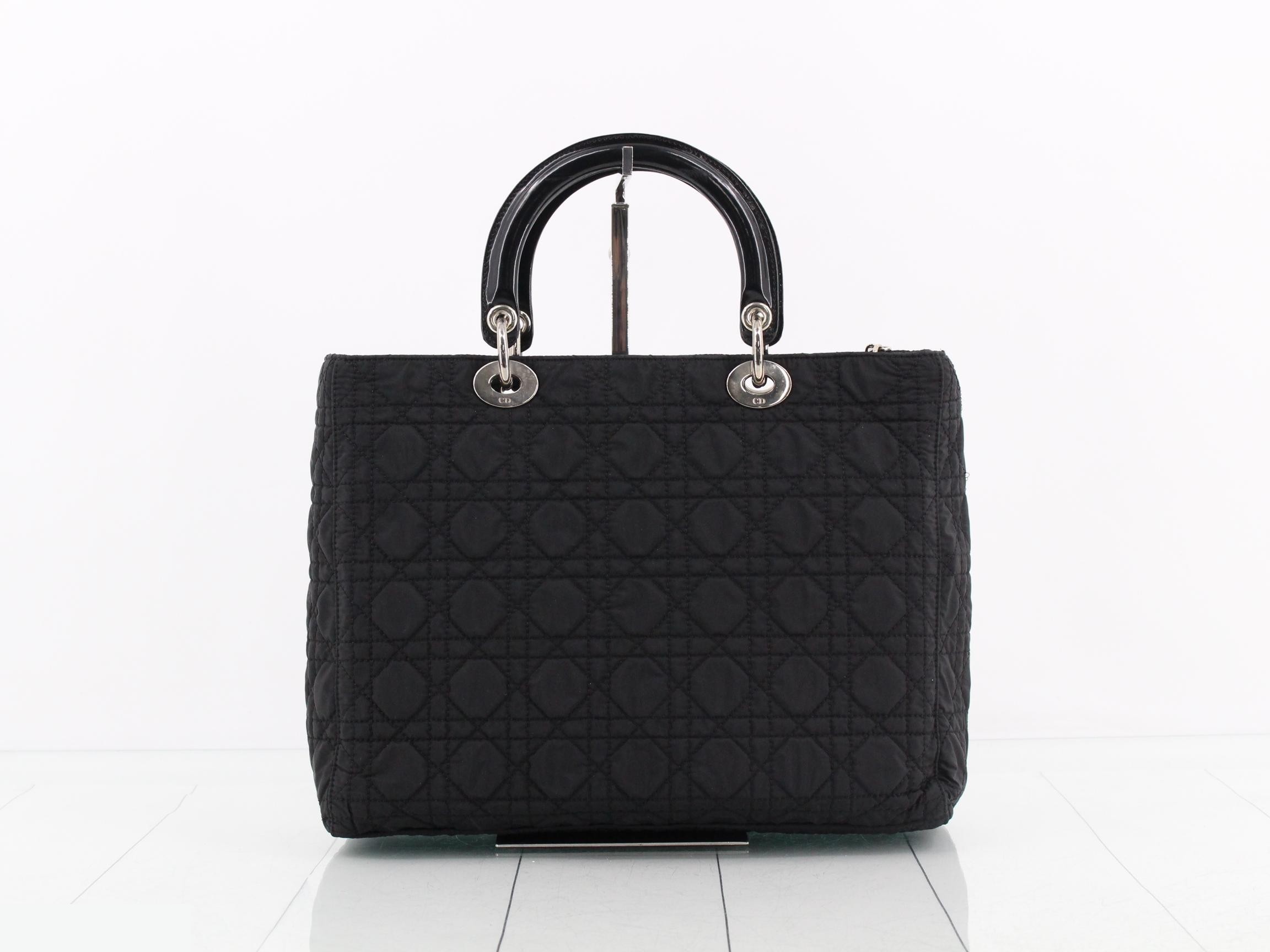 Cannage stitch handbag — view 2