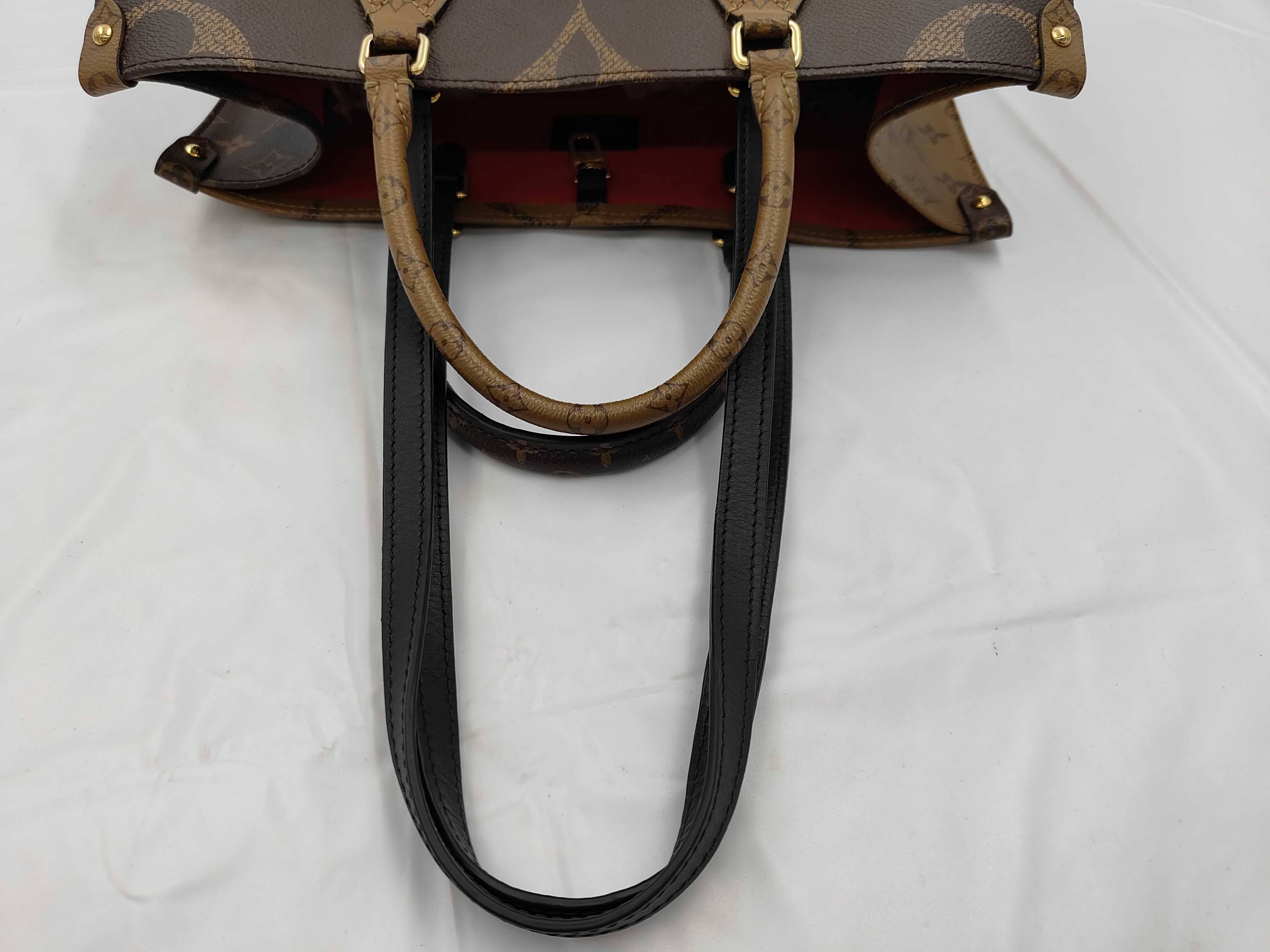 OnTheGo M size Monogram Coated Canvas Tote Bag Shoulder & Handbag — view 3