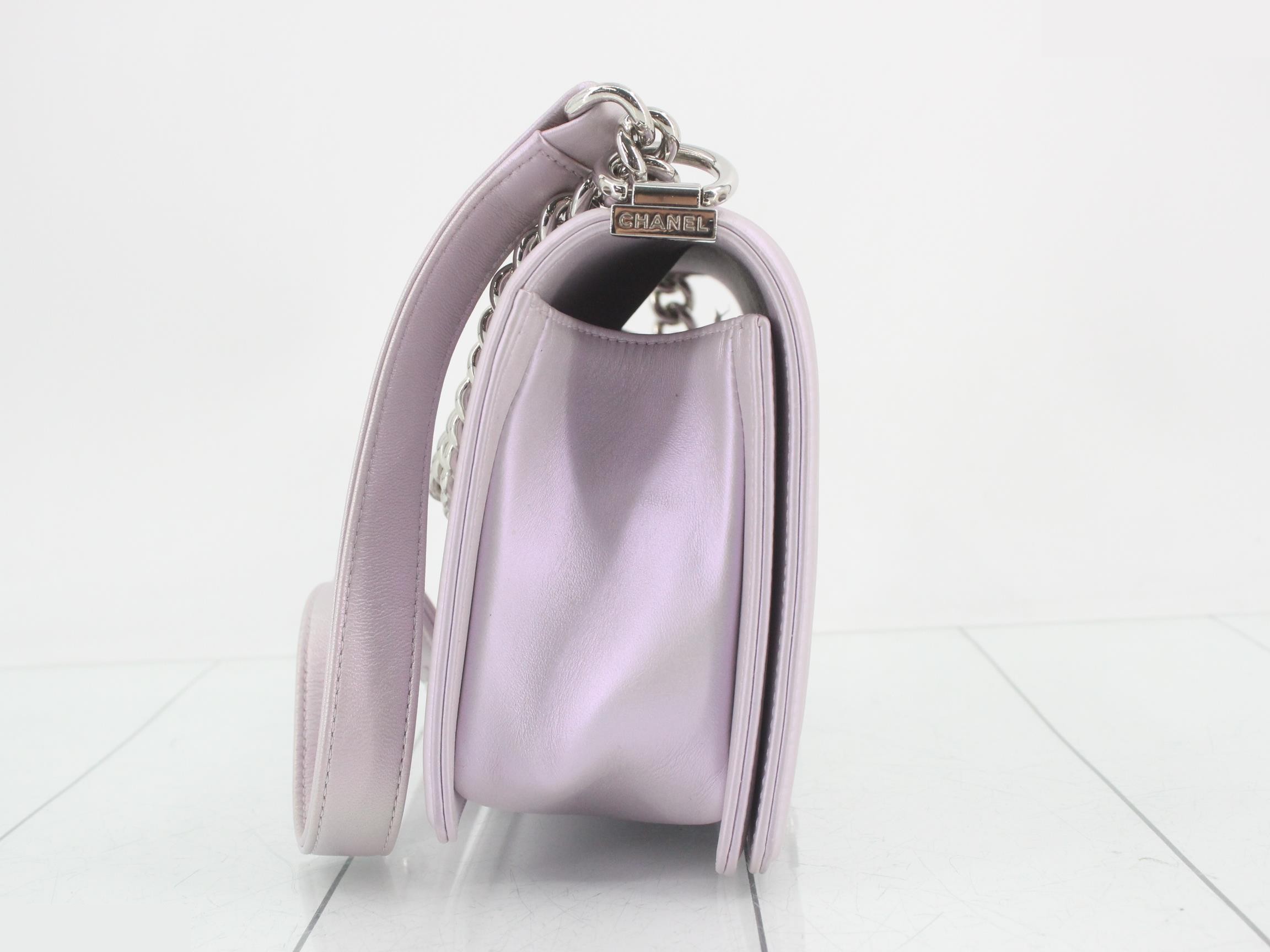 Boy Chanel leather chain shoulder bag, purple — view 4