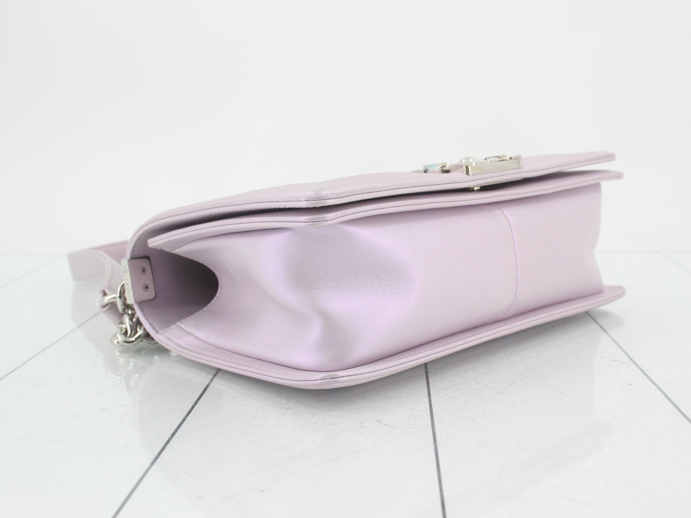 Boy Chanel leather chain shoulder bag, purple — view 5