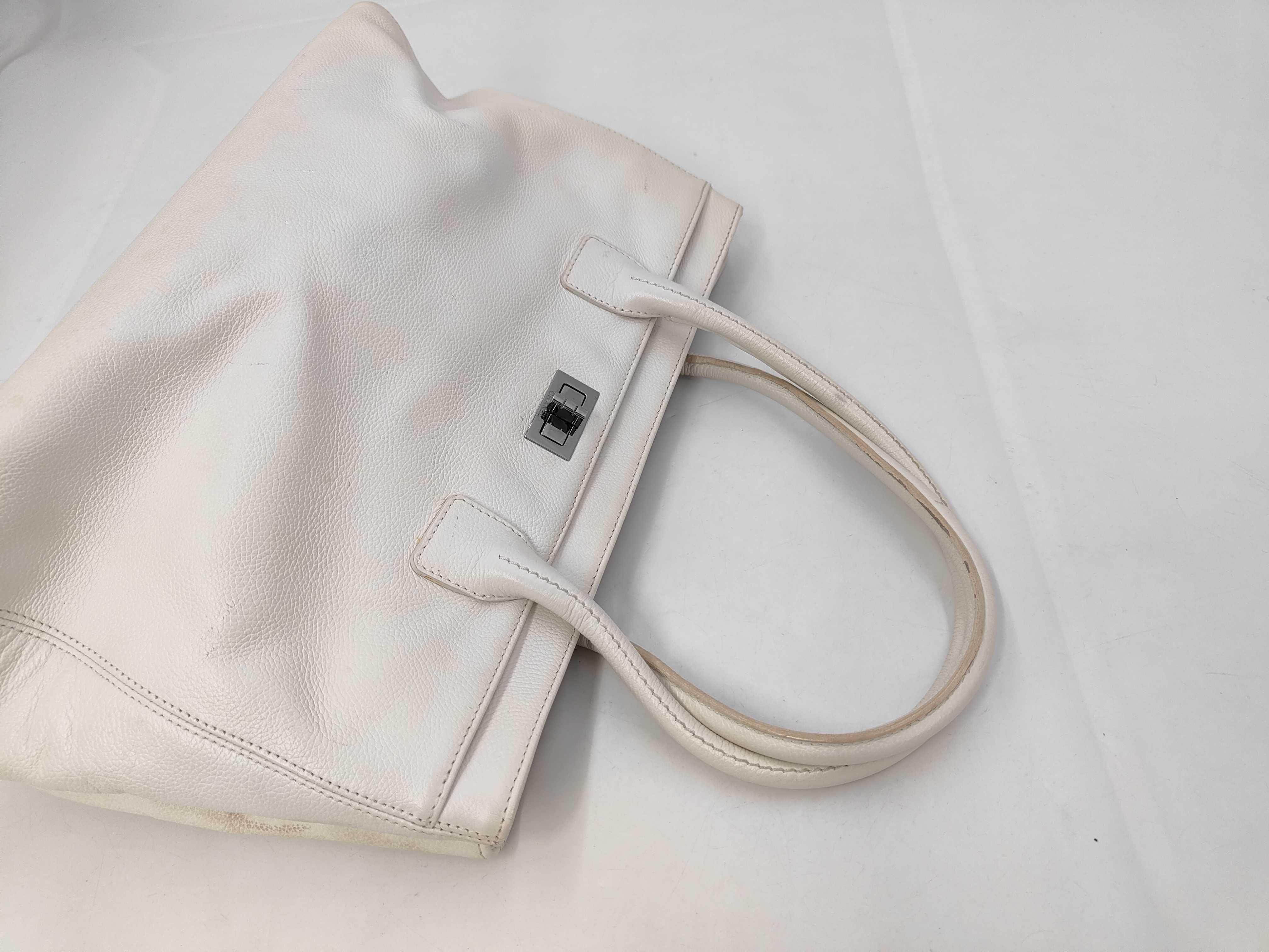 Executive Tote Leather, White, Series 10s, Tote Bag with Pouch — view 5