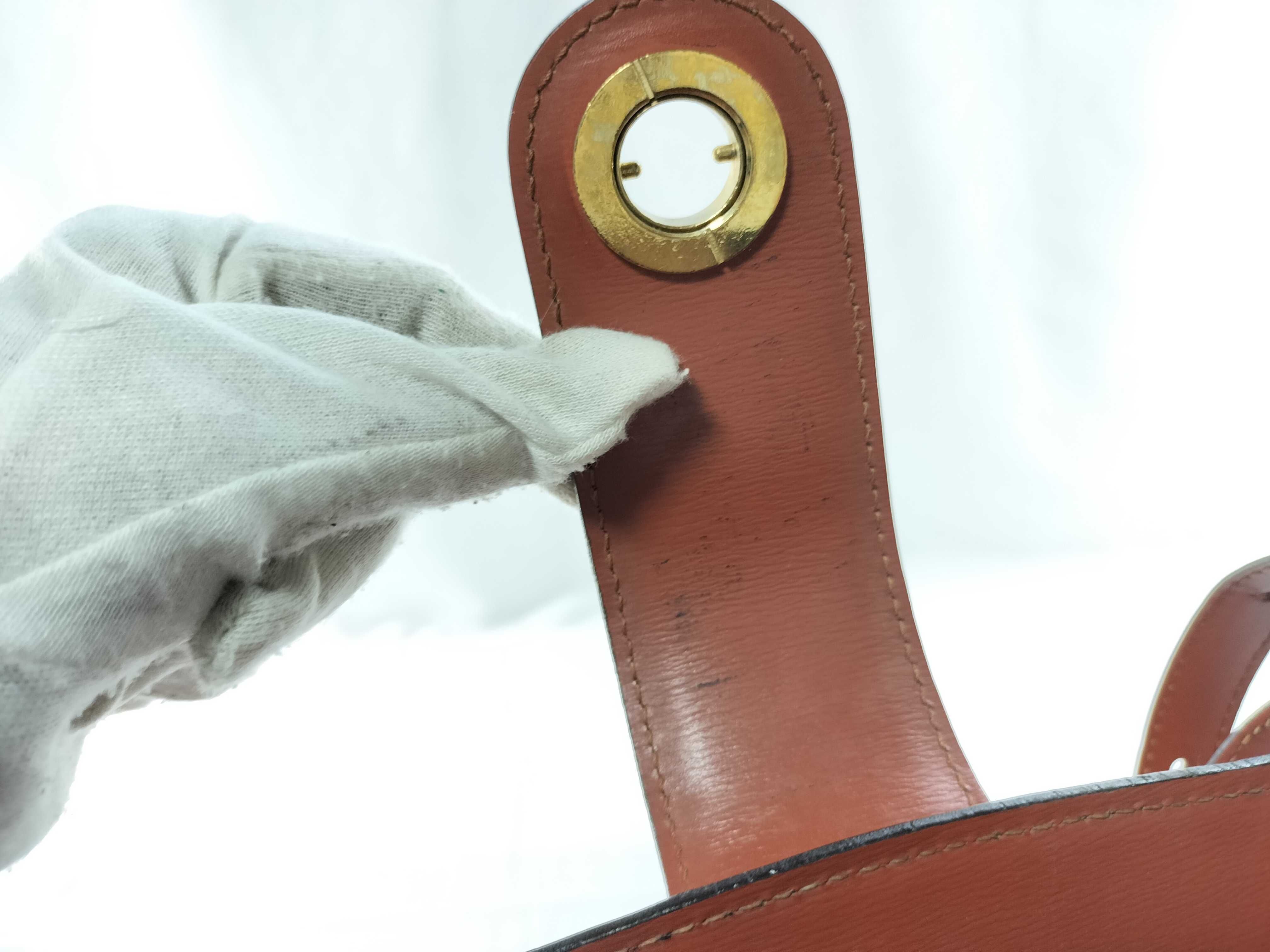 Epi M52253 Epi Cluny Shoulder Bag — view 11