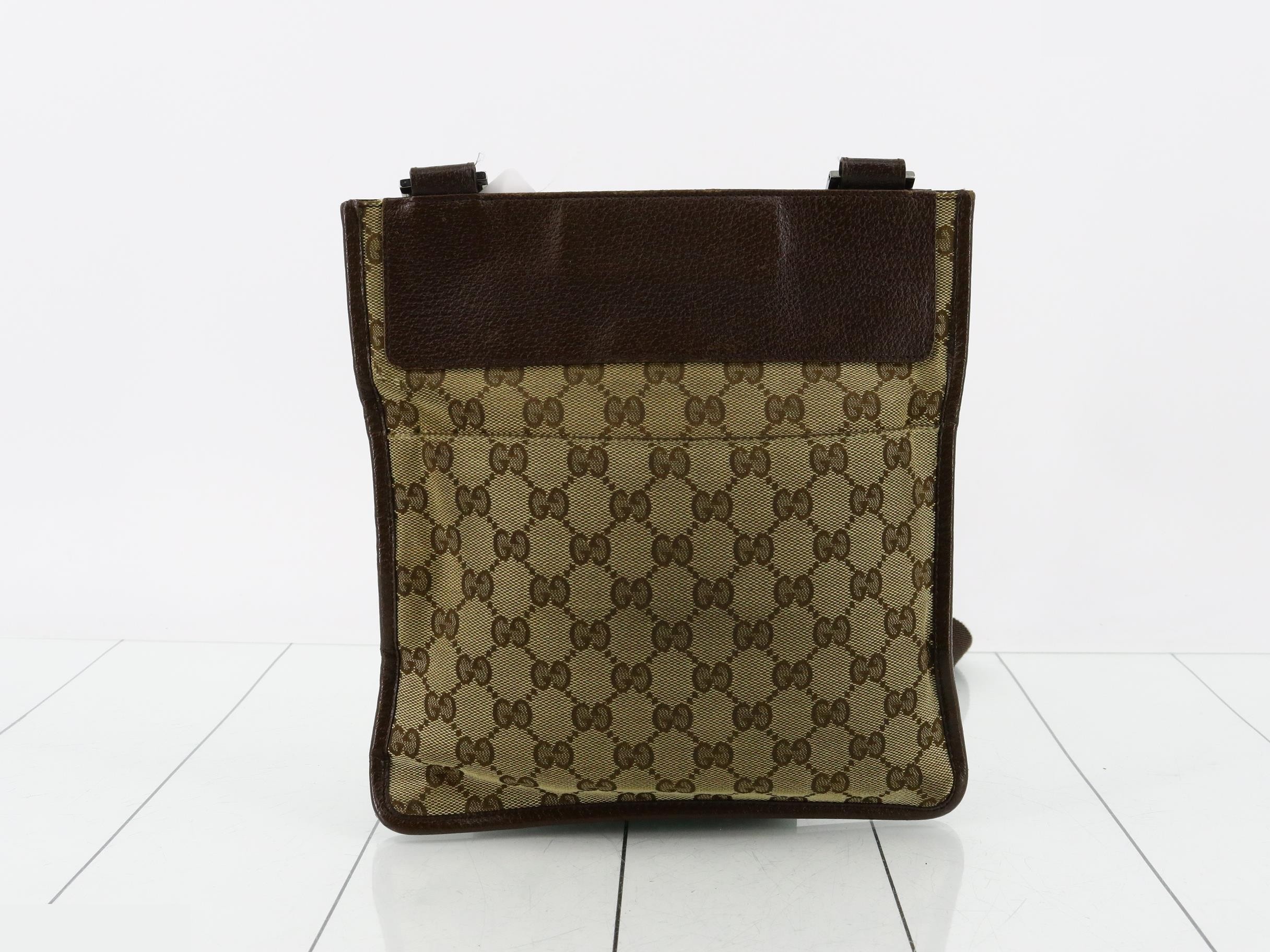 GG Canvas Shoulder Bag — view 2