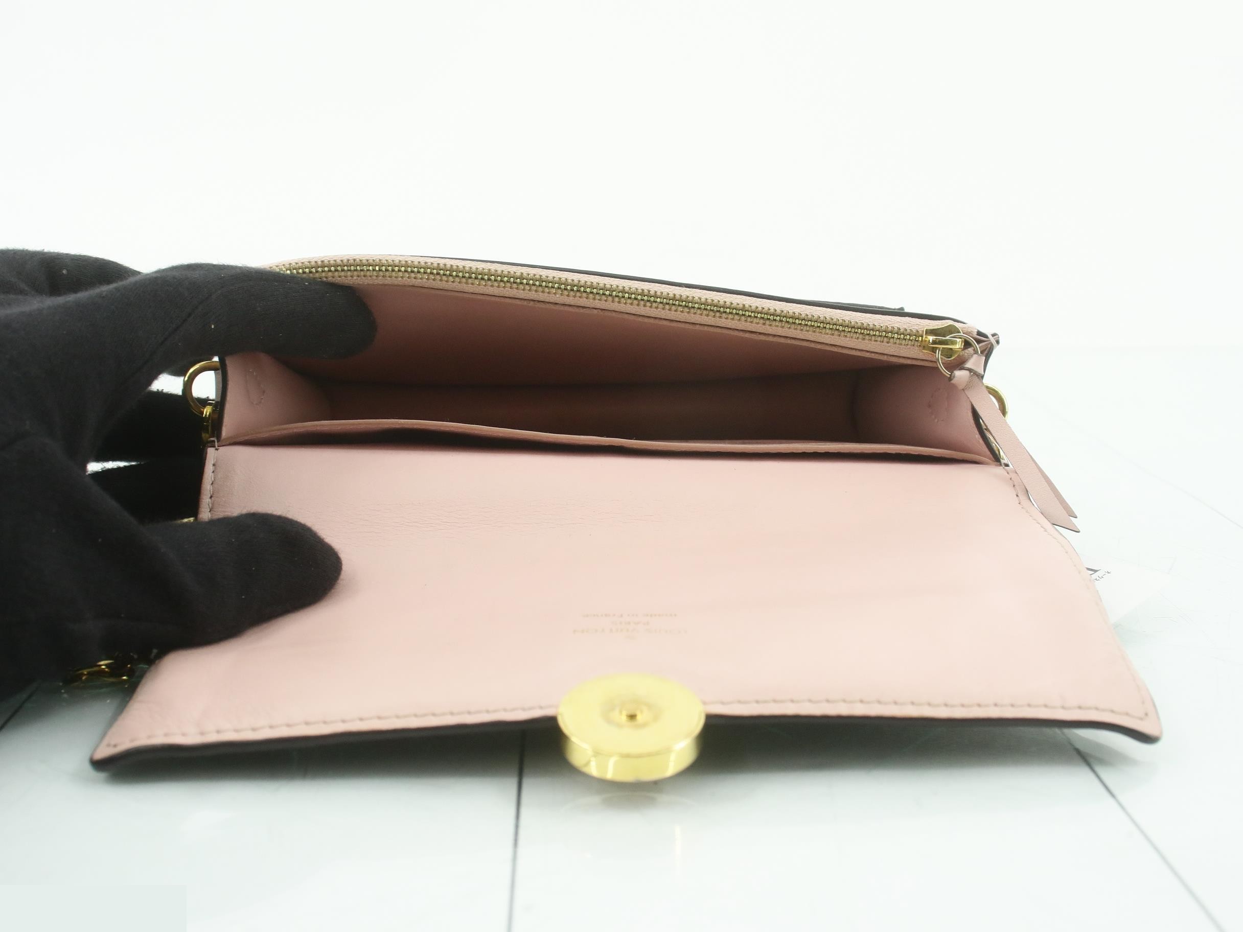 Monogram Portefeuille Flore Chain Rose Ballerine Shoulder Bag — view 4