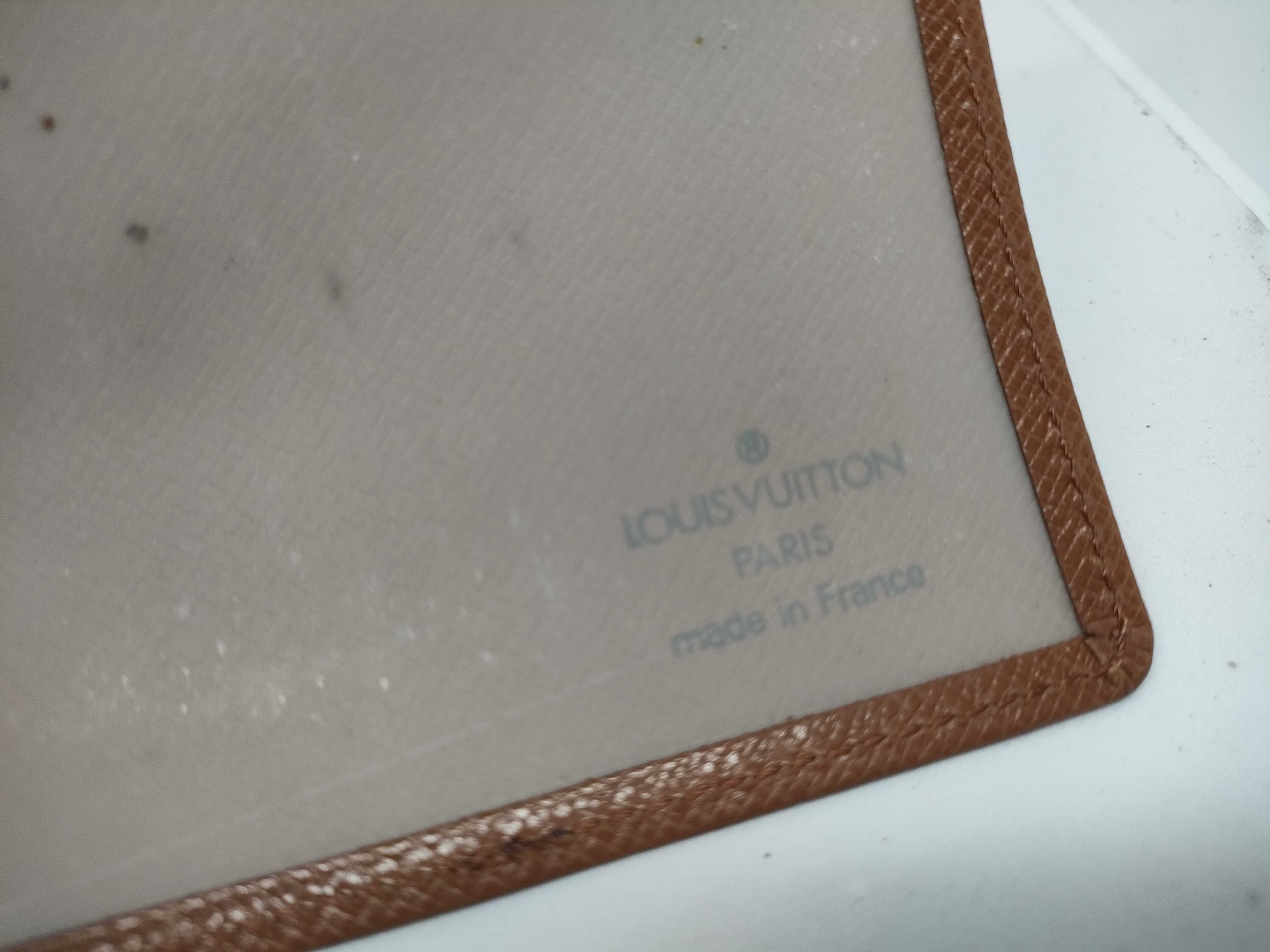 Epi Louis Vuitton Pass Case Card Case — view 5