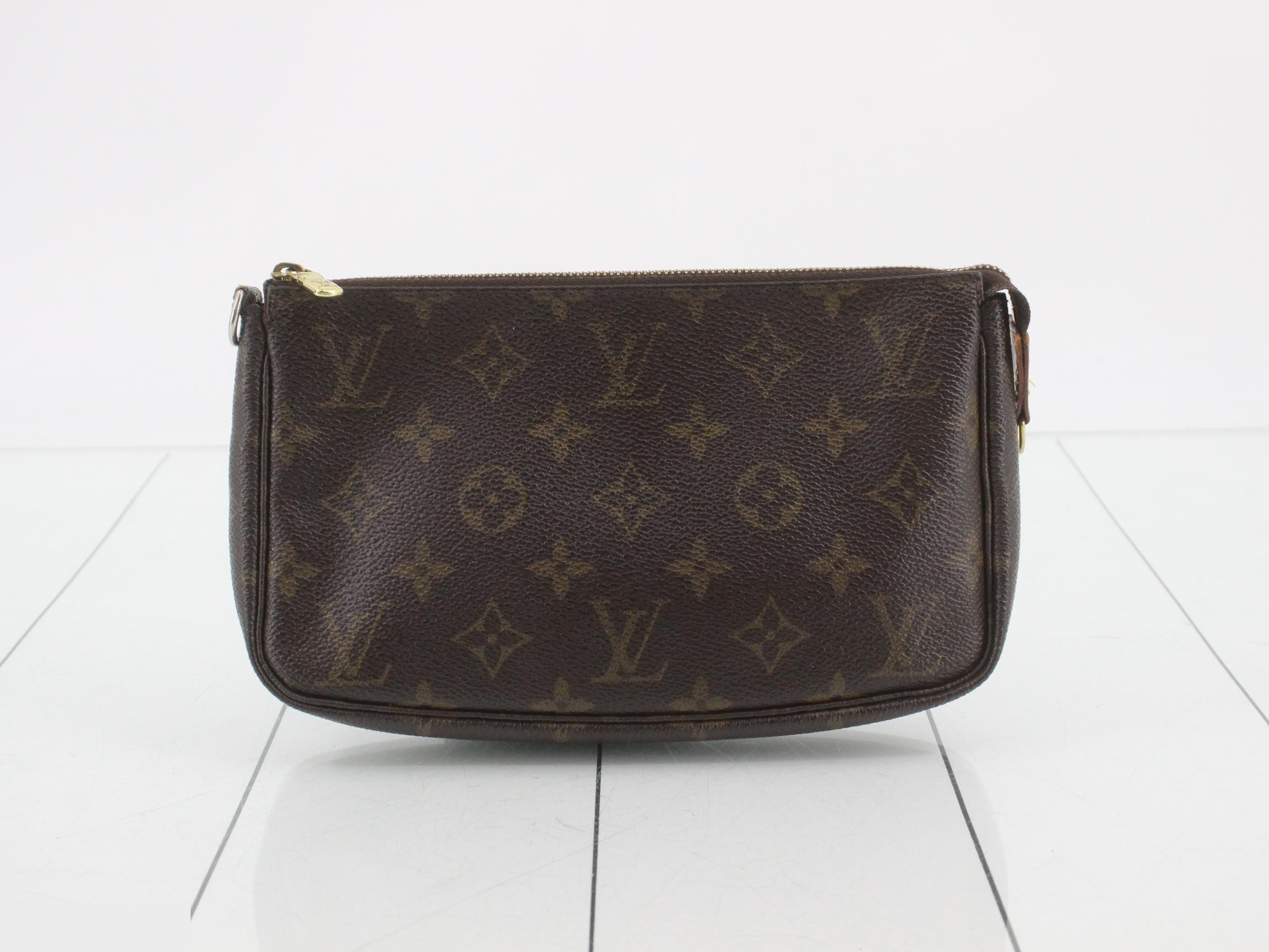 Pochette Accessoires (old model)