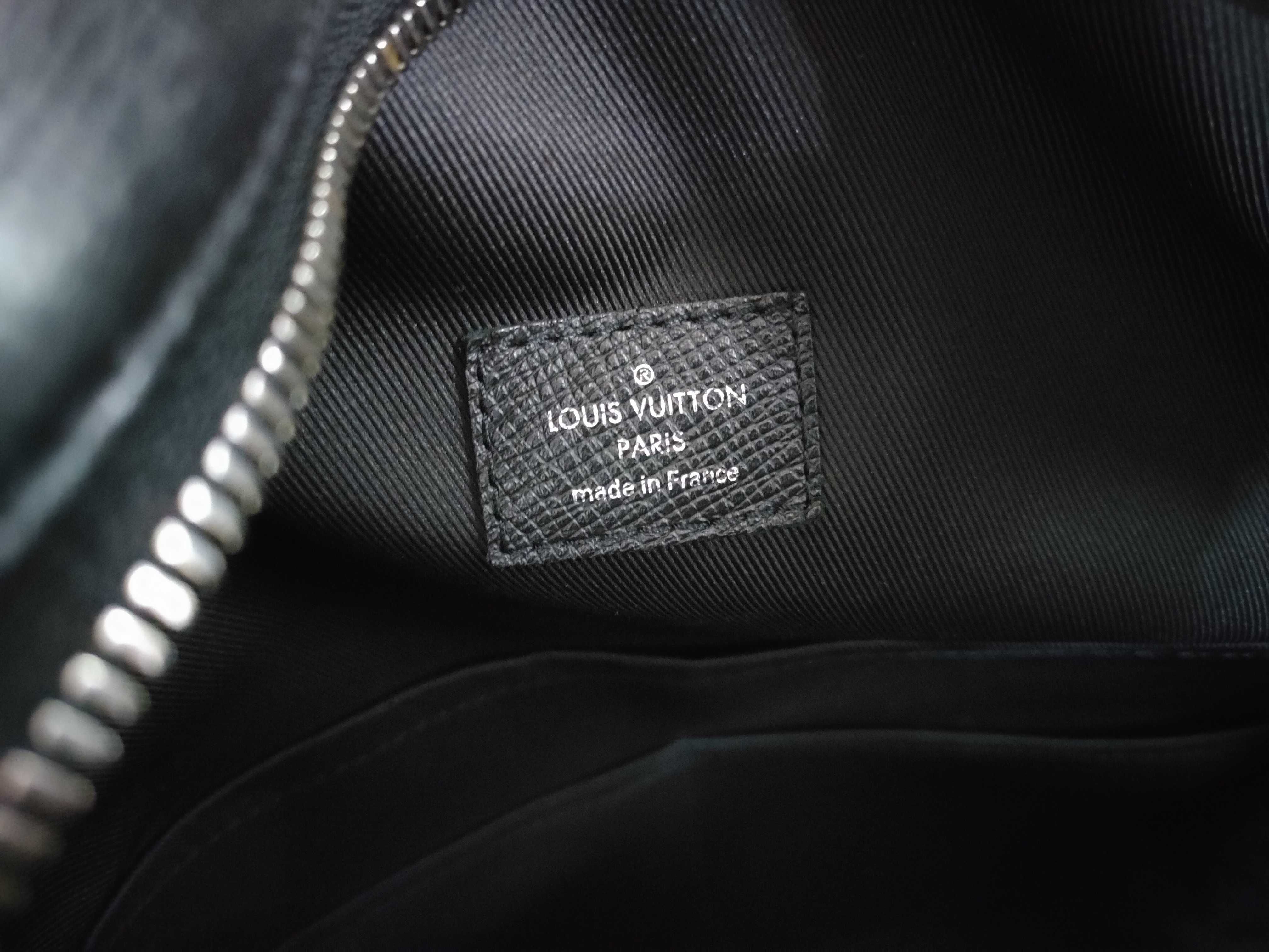 Taiga Discovery Backpack, Taiga Leather, Black Backpack — view 11