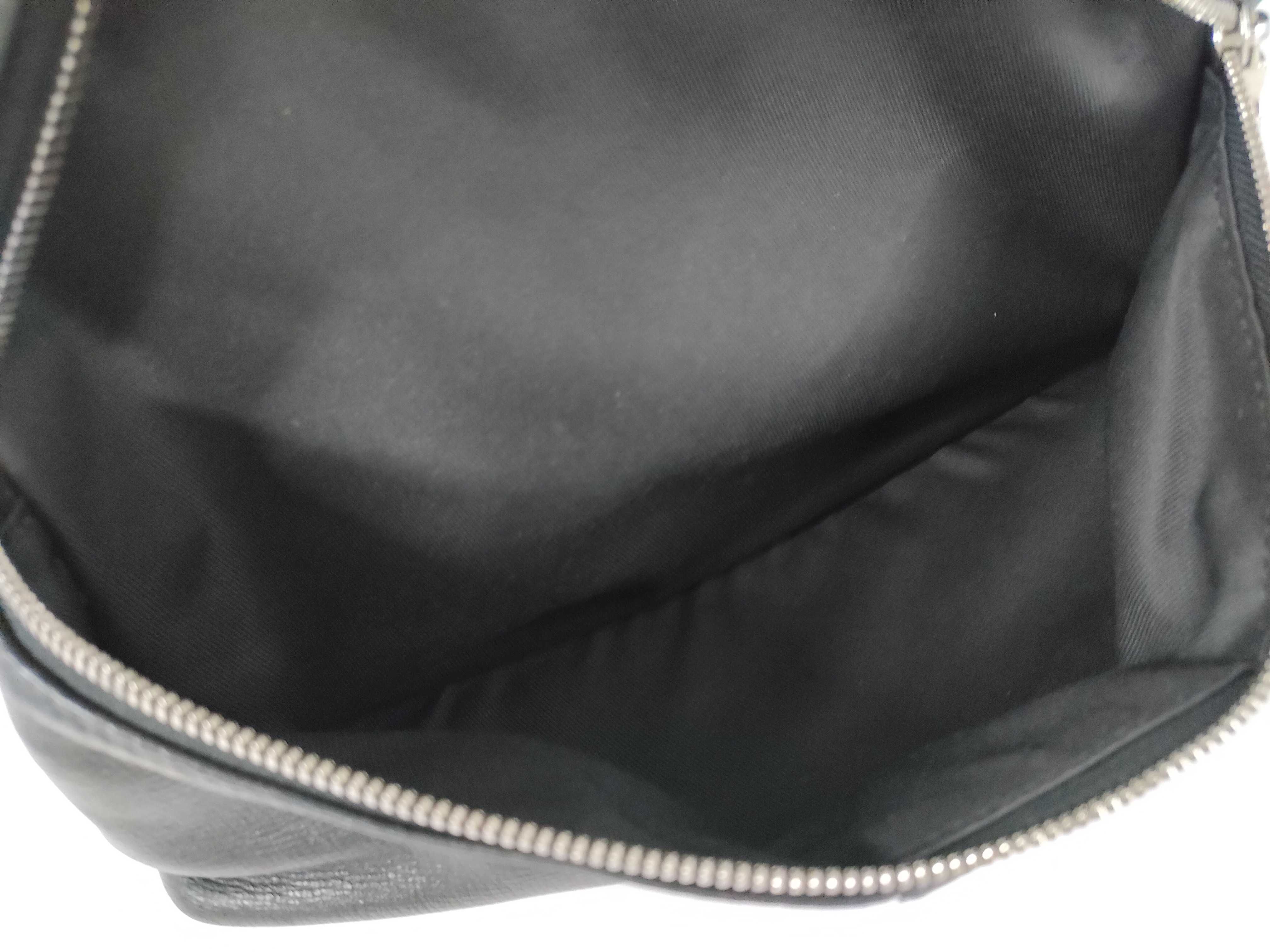 Taiga Discovery Backpack, Taiga Leather, Black Backpack — view 14