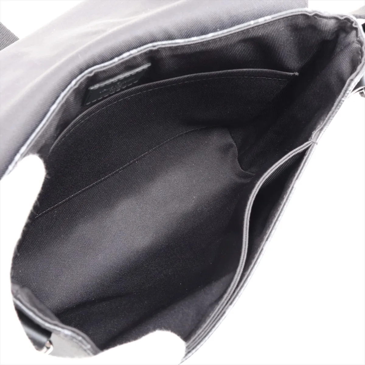 Monogram Eclipse District PMNM M44000 CA0178 Black (RFID detected) — view 6
