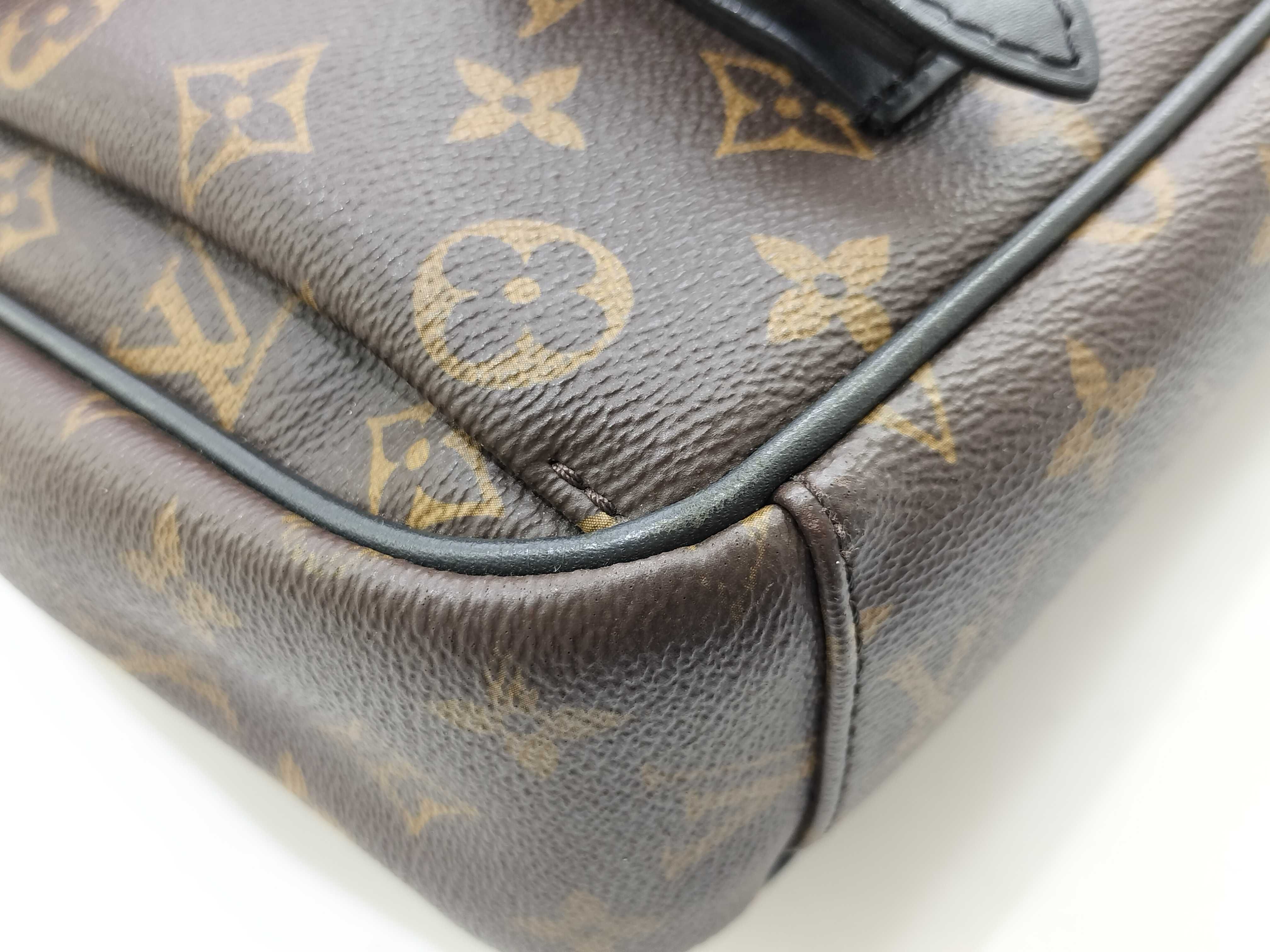 Monogram Louis Vuitton Messenger Bag Christopher Monogram M41643 Bag Shoulder Bag — view 4