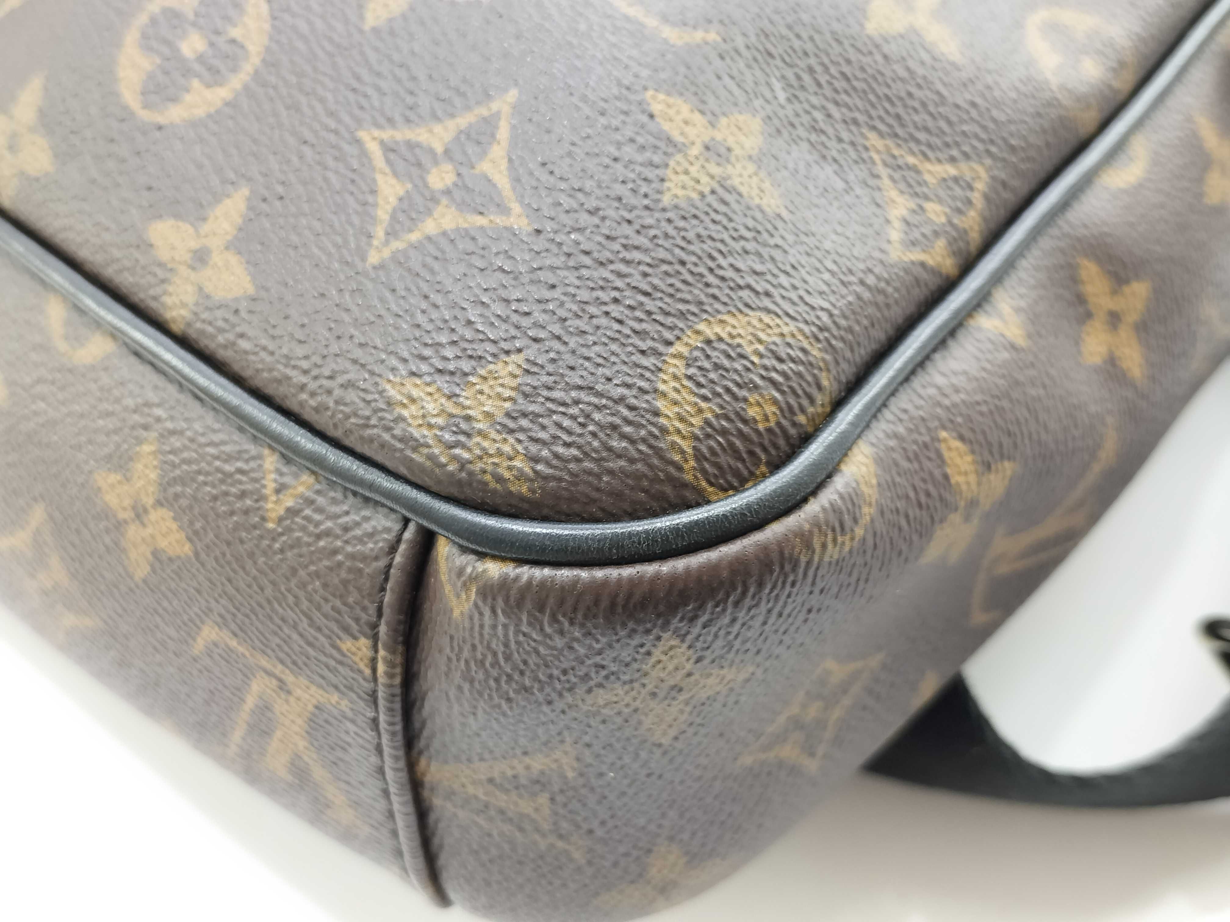 Monogram Louis Vuitton Messenger Bag Christopher Monogram M41643 Bag Shoulder Bag — view 5