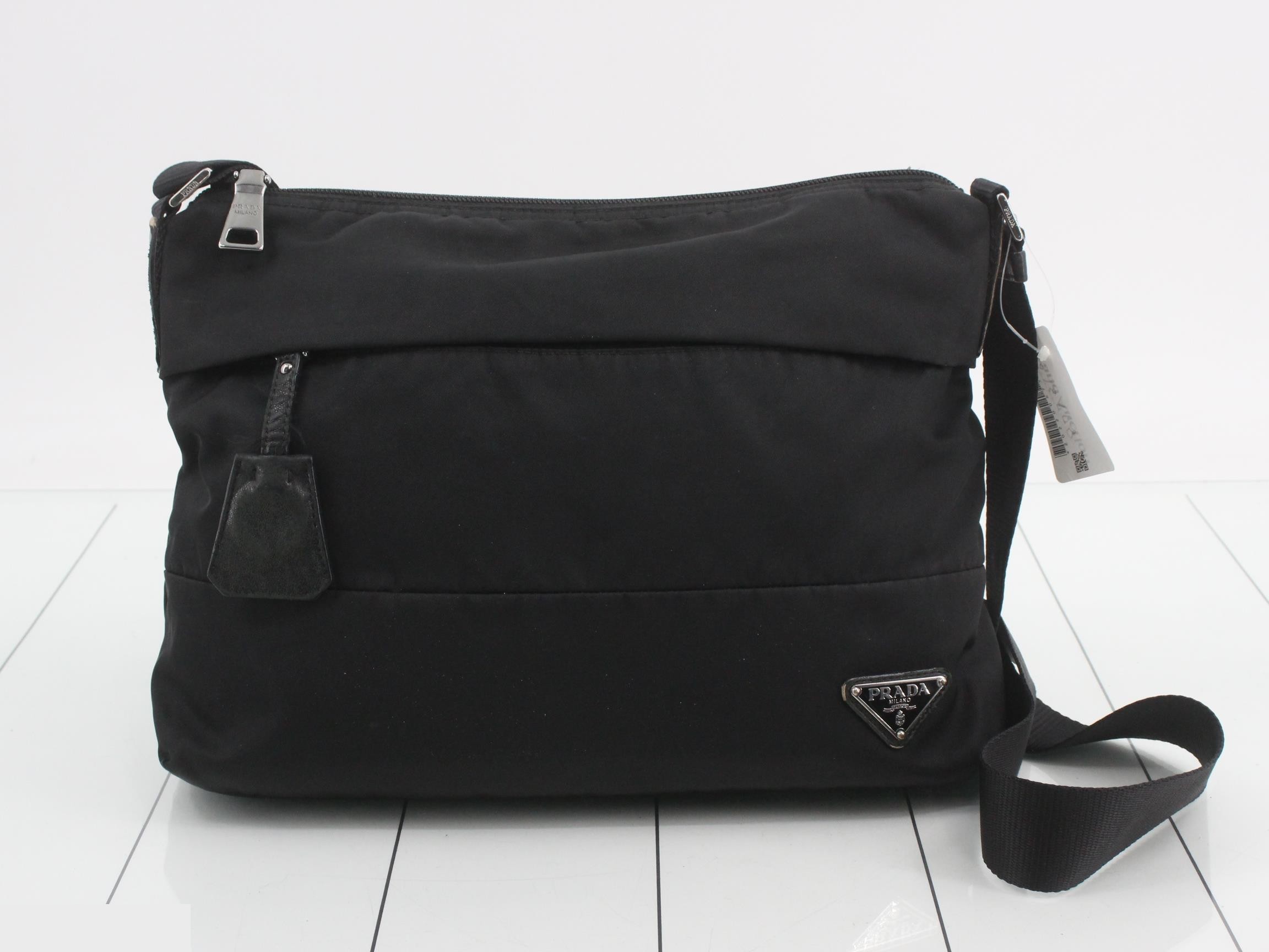 Nylon triangular plate shoulder black