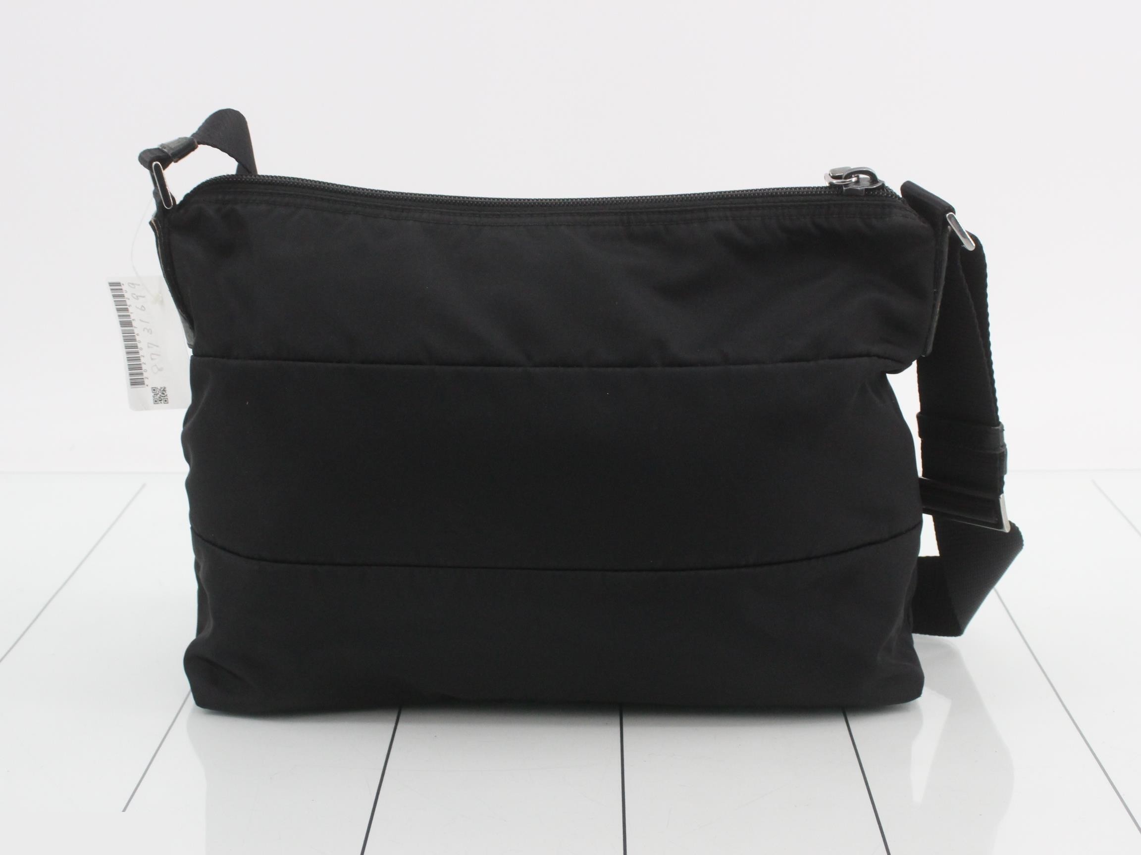 Nylon triangular plate shoulder black — view 2