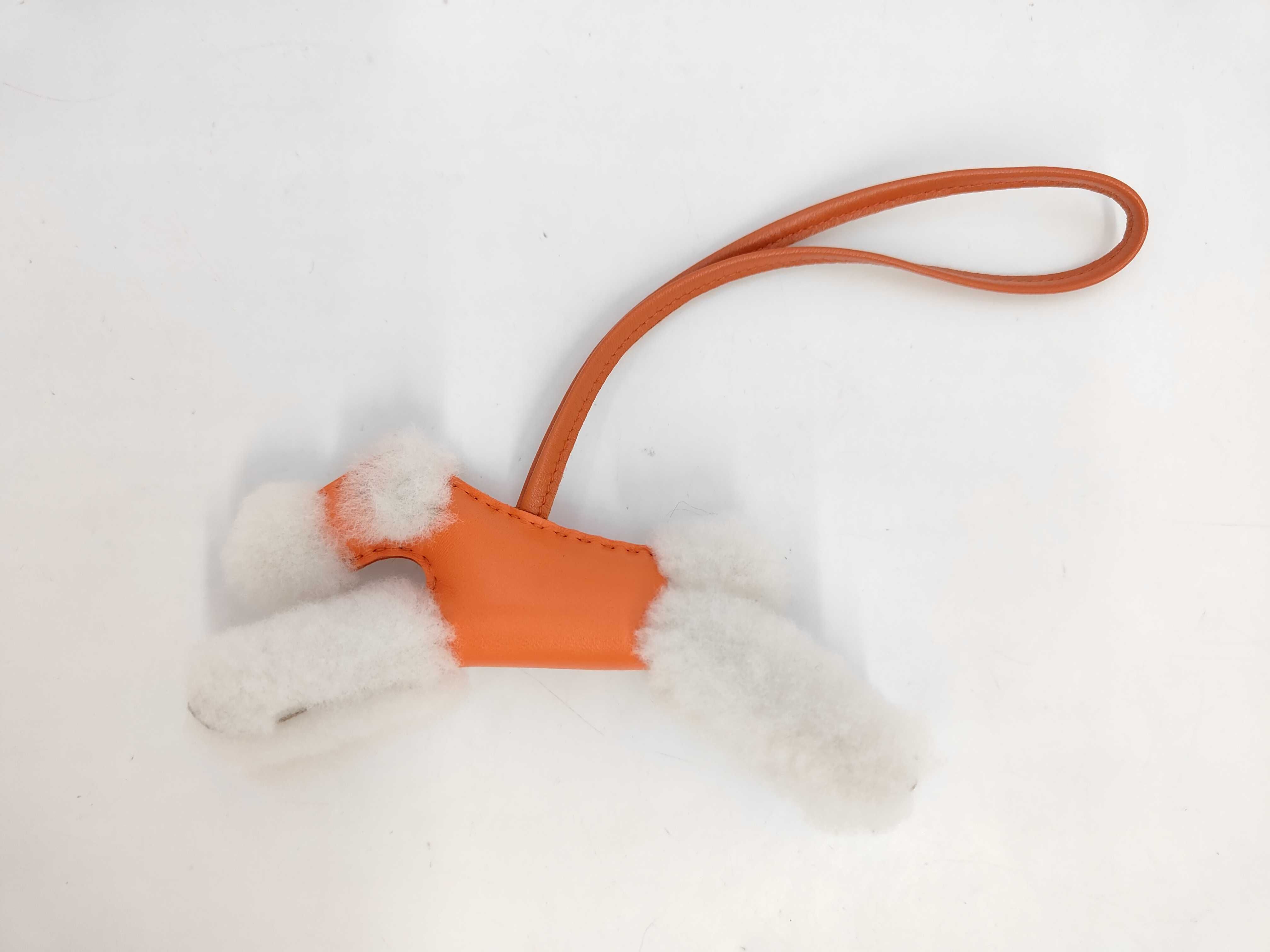 Body Charm Boa