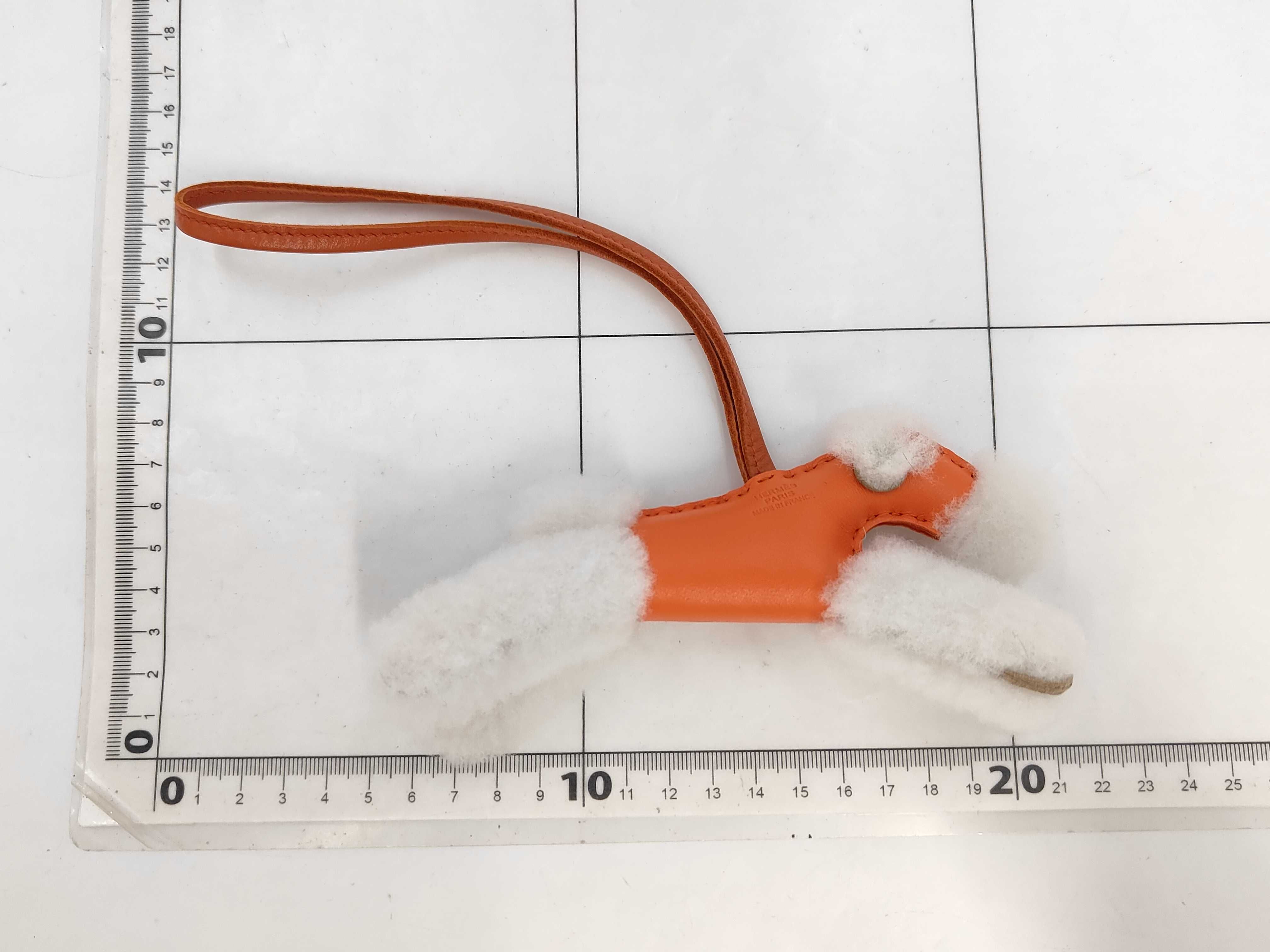 Body Charm Boa — view 2