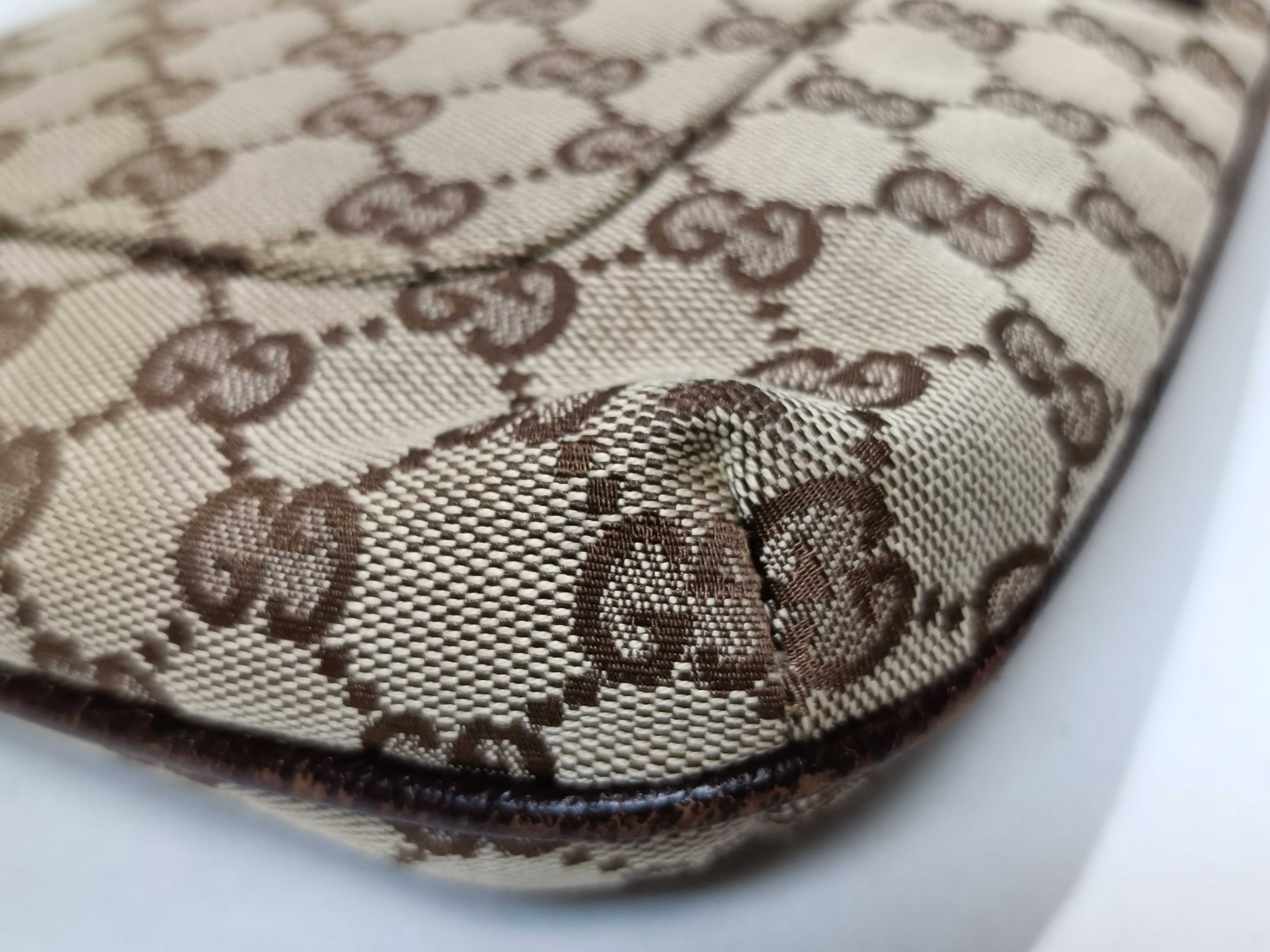 GG Canvas Shoulder Bag 122793 — view 7