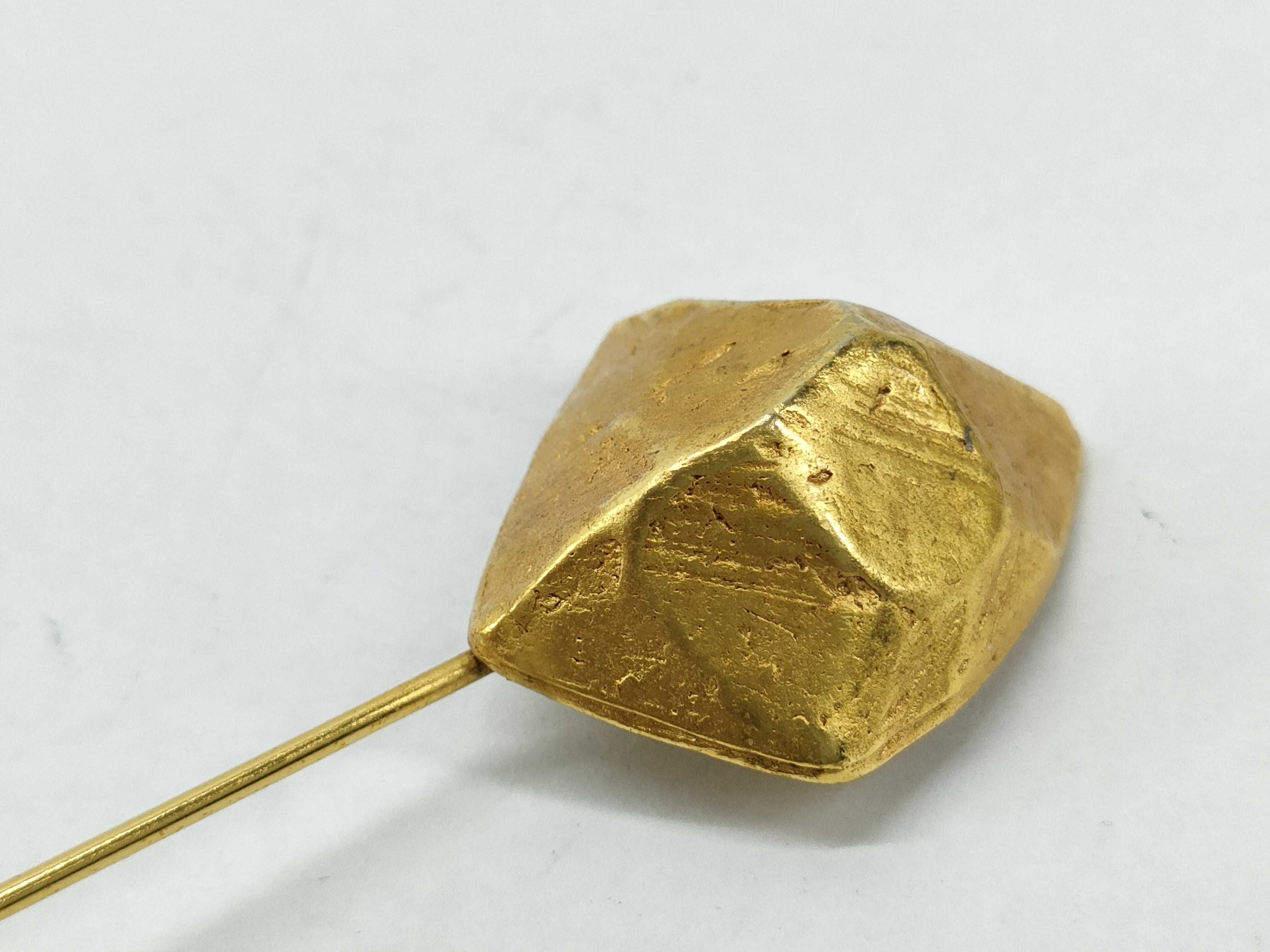 vintage rock-patterned pin brooch — view 8