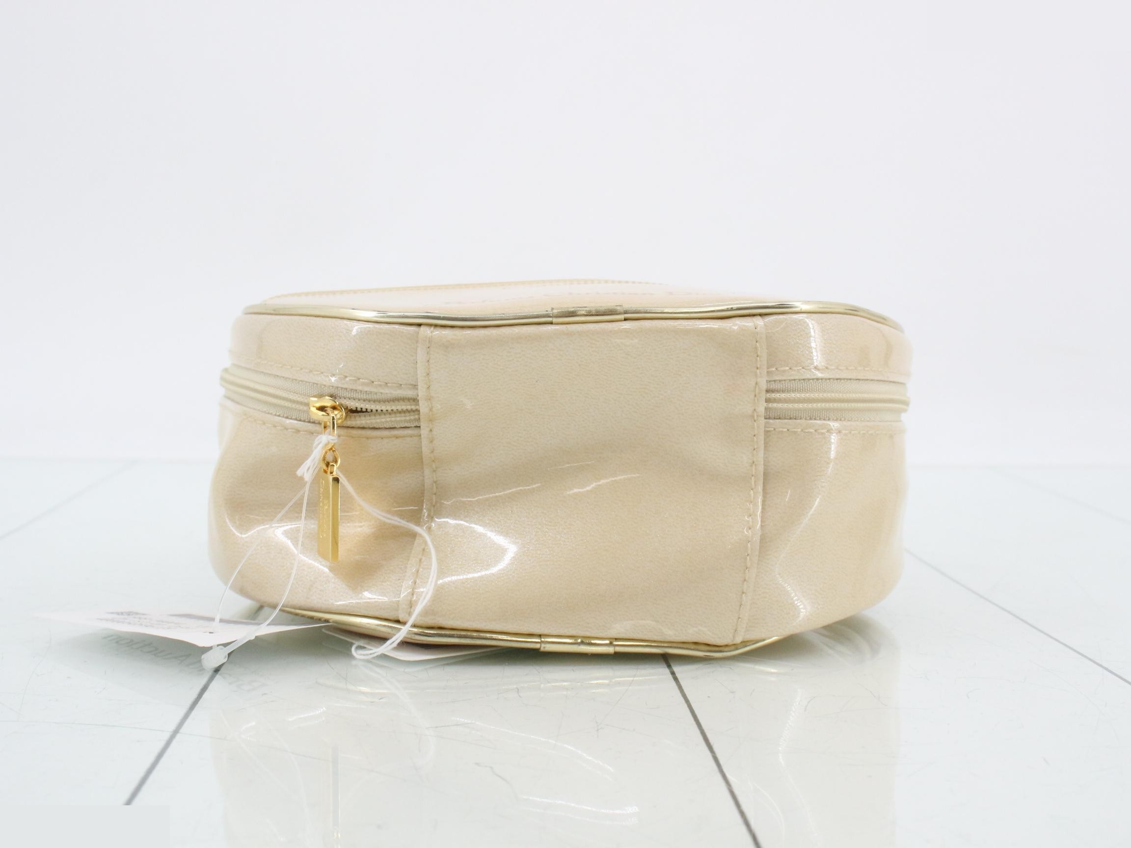 pouch — view 4