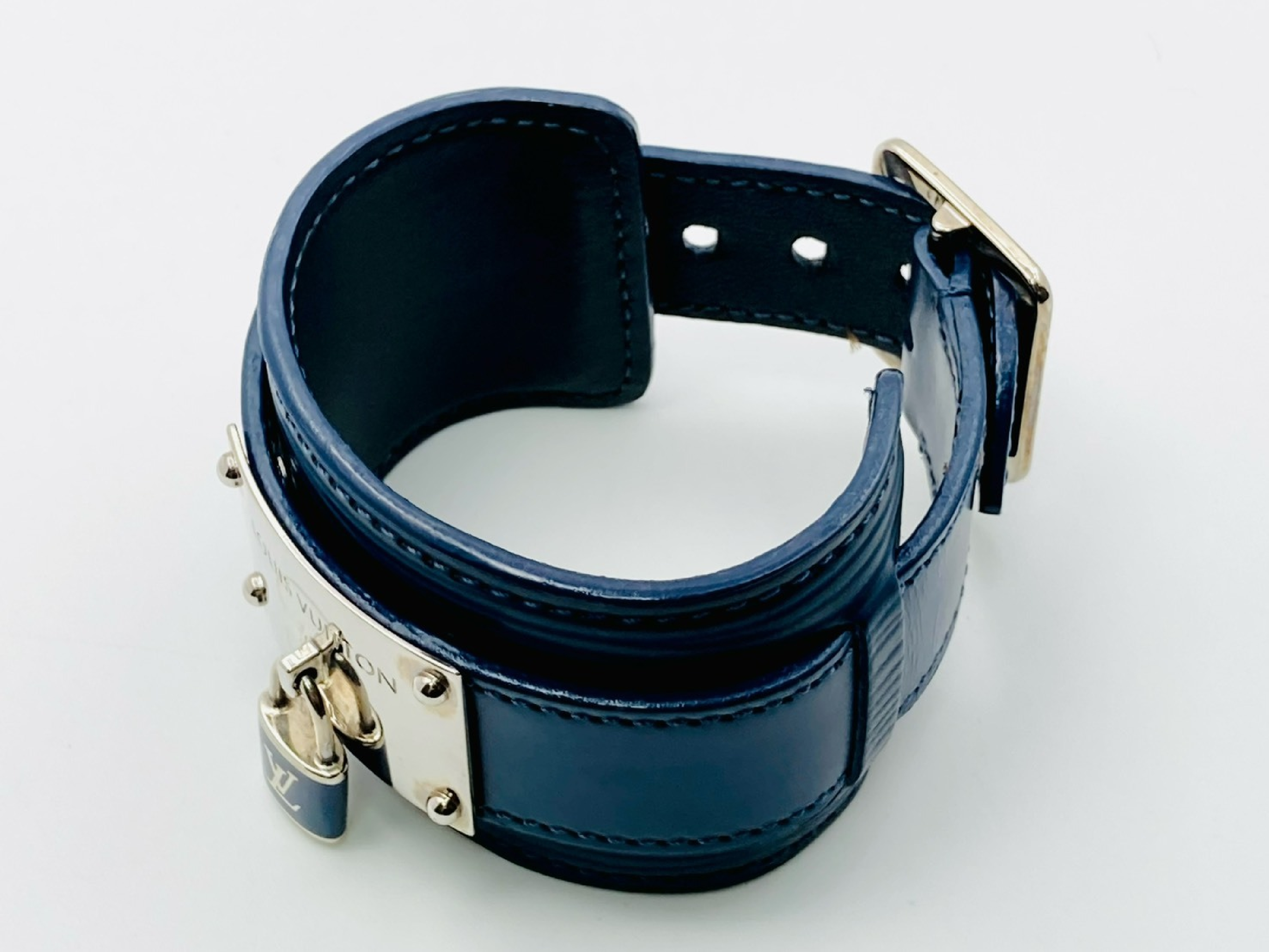 Epi Brasslet Infinite Cuff Padlock Leather Bracelet #17 Navy CA3102 Bracelet/Bangle — view 3