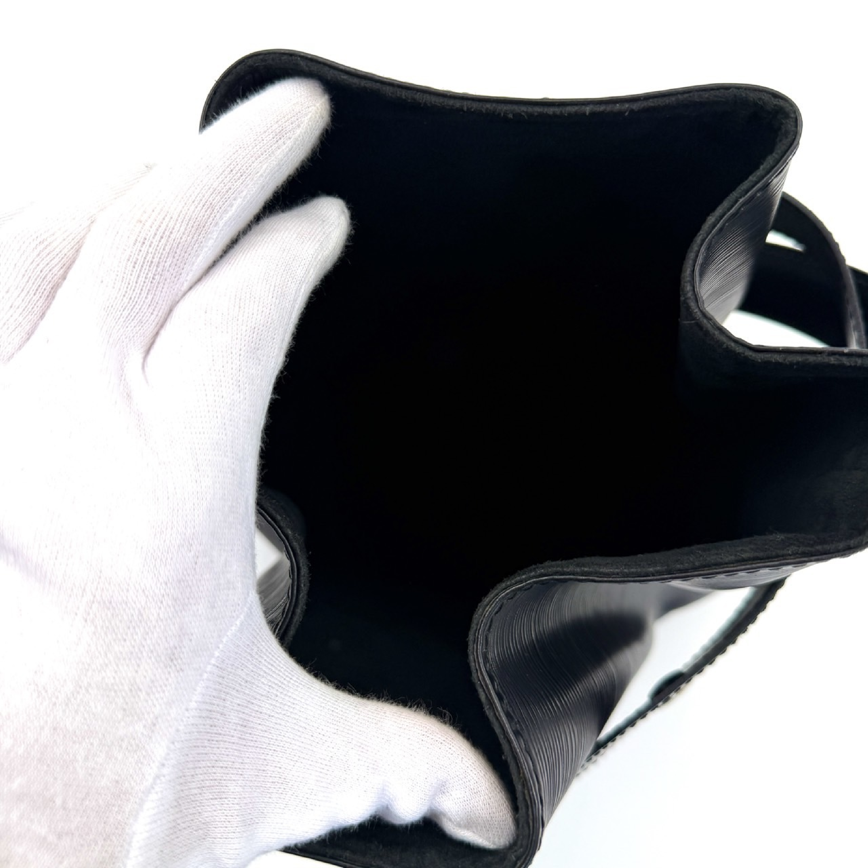 Epi Sac Depaule Black Shoulder Bag — view 6