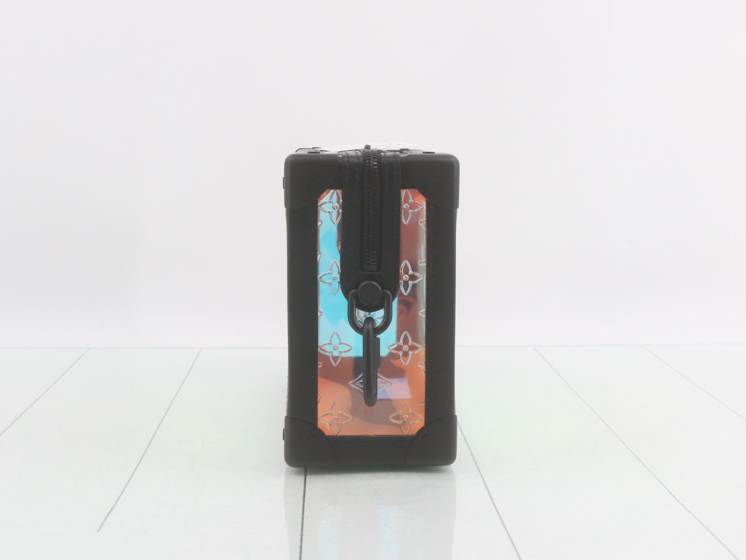 Soft Trunk — view 3