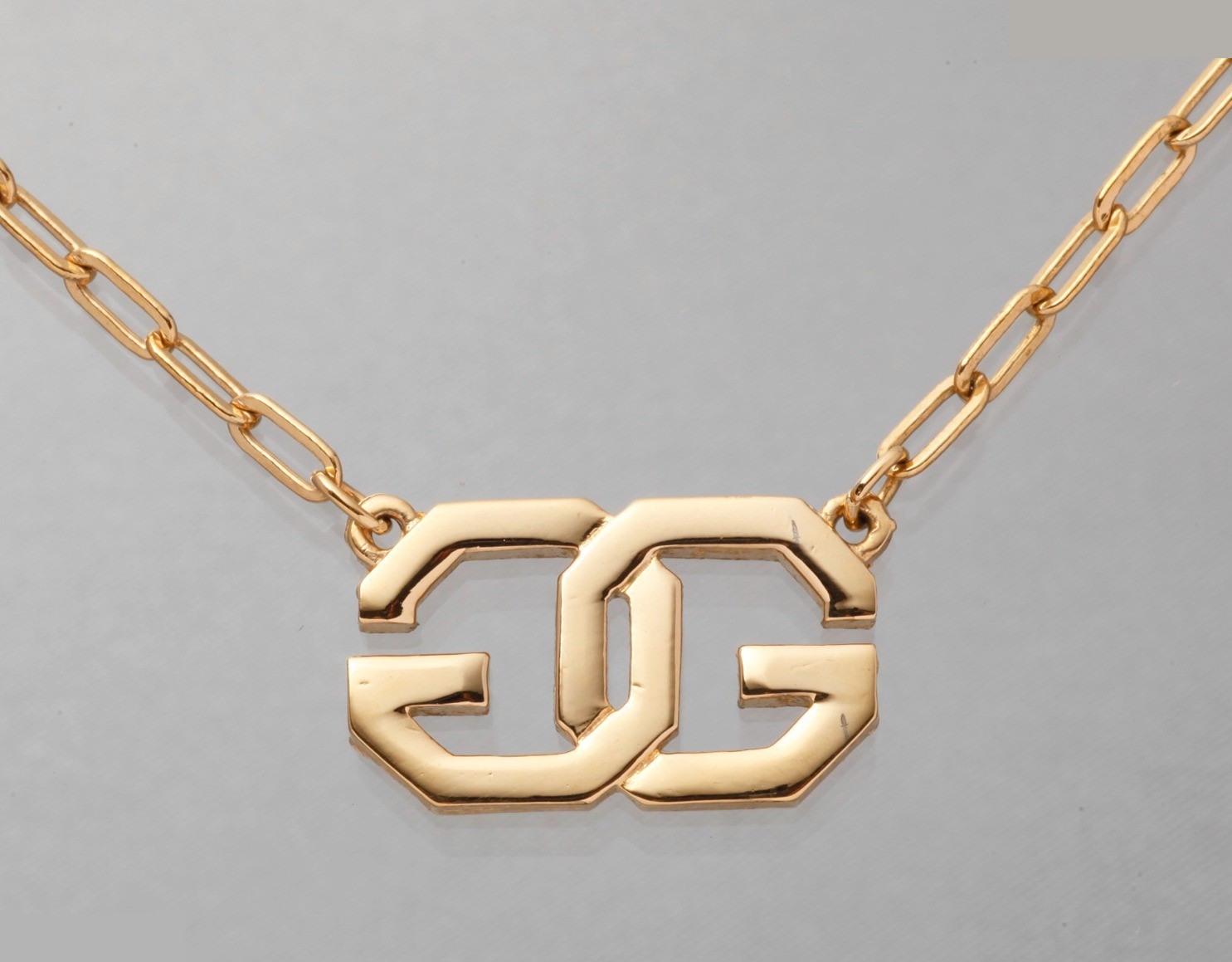 Other lines: Precious metals, necklaces, pendants, chain approximately 42cm