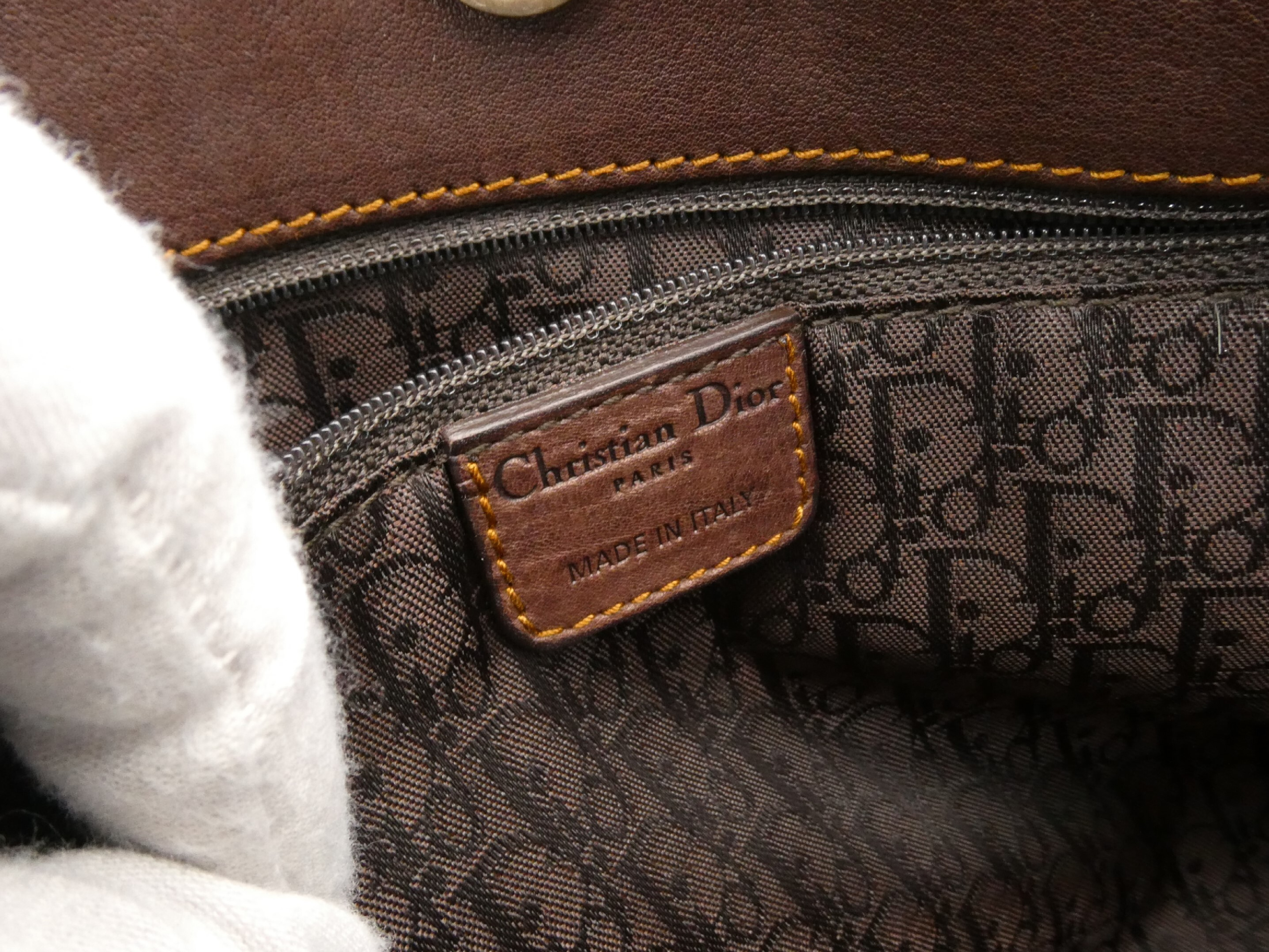 Gaucho Leather Shoulder Bag — view 8