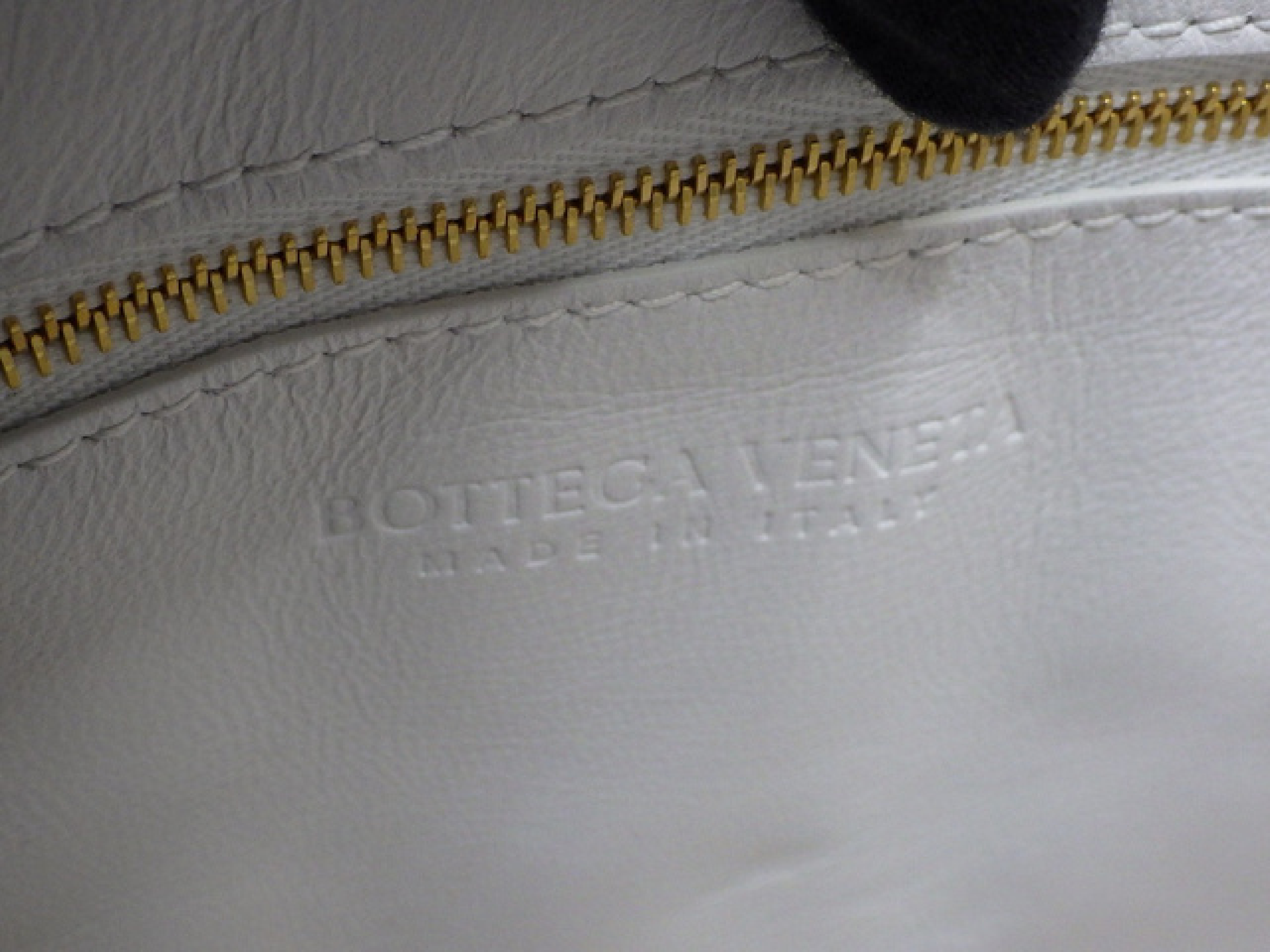 The Chain Cassette Shoulder Bag — view 8