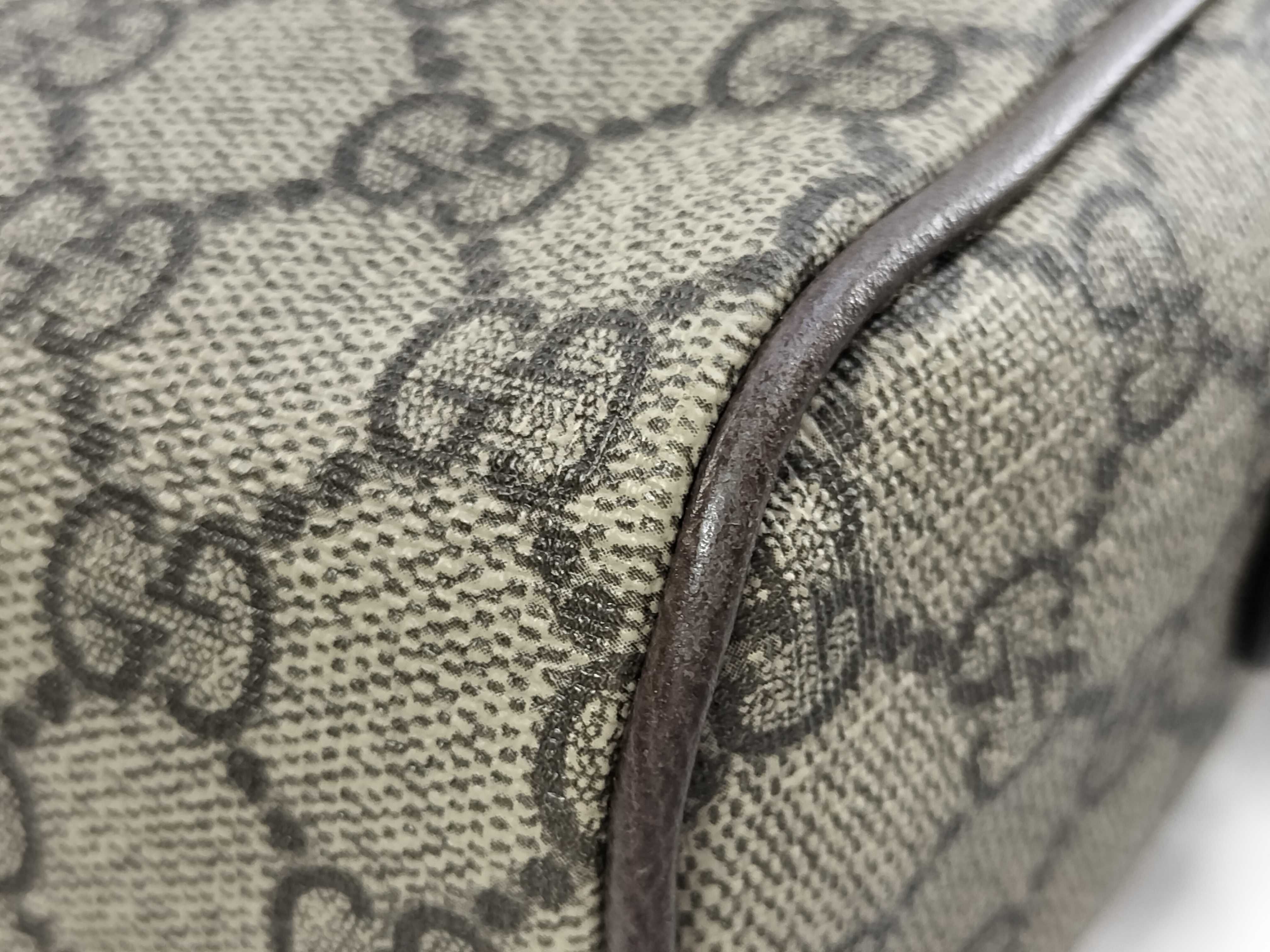 GG Supreme Shoulder Bag — view 7