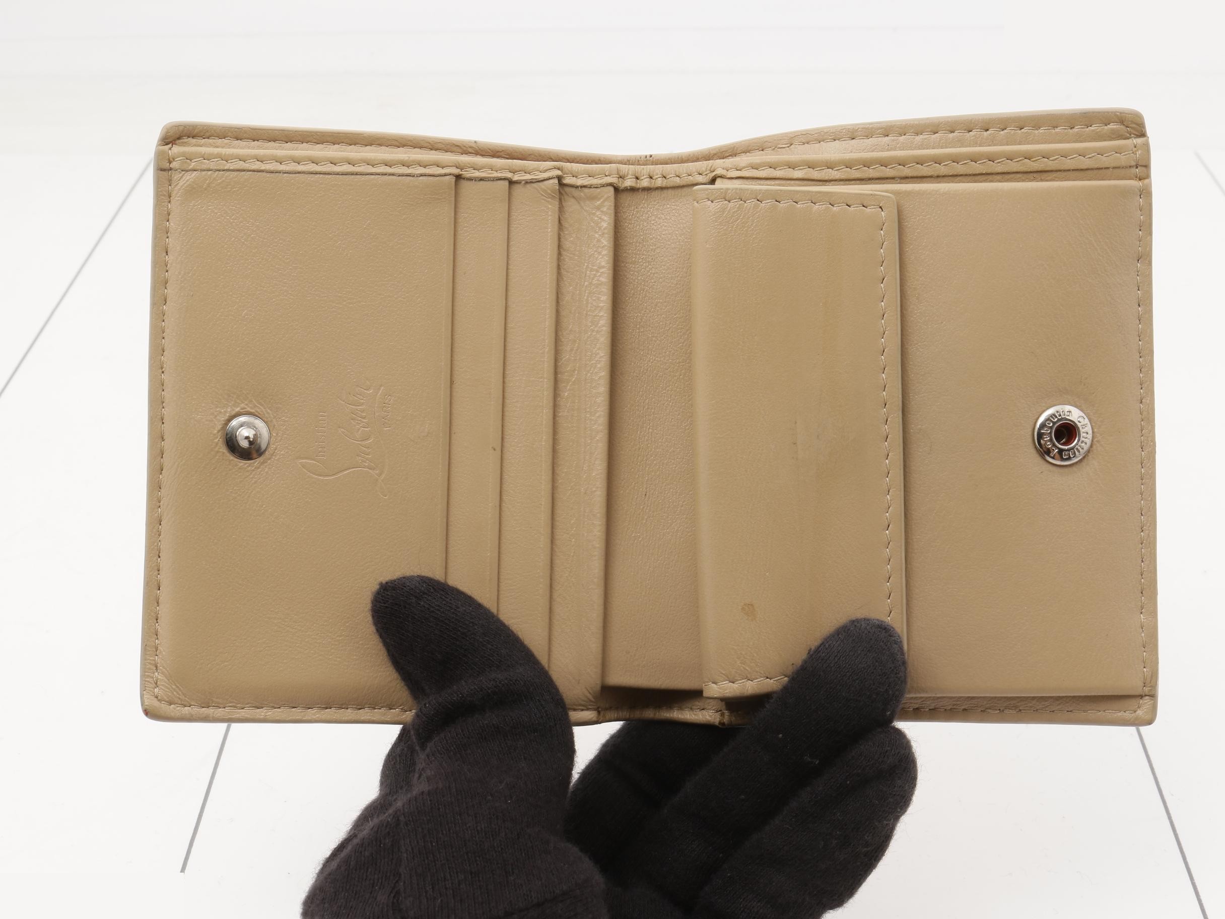 Other lines: Bags and Wallets — view 4