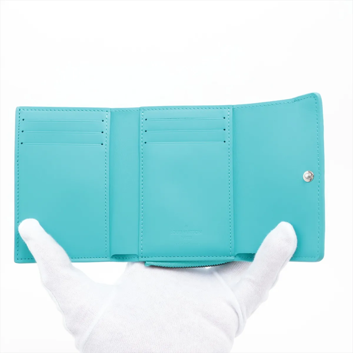 Taurillon Portefeuille Pilot M11500 Turquoise Blue Compact Wallet (RFID Activated) — view 4