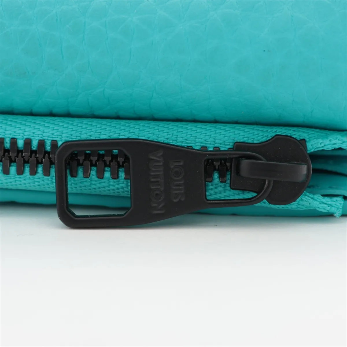 Taurillon Portefeuille Pilot M11500 Turquoise Blue Compact Wallet (RFID Activated) — view 9