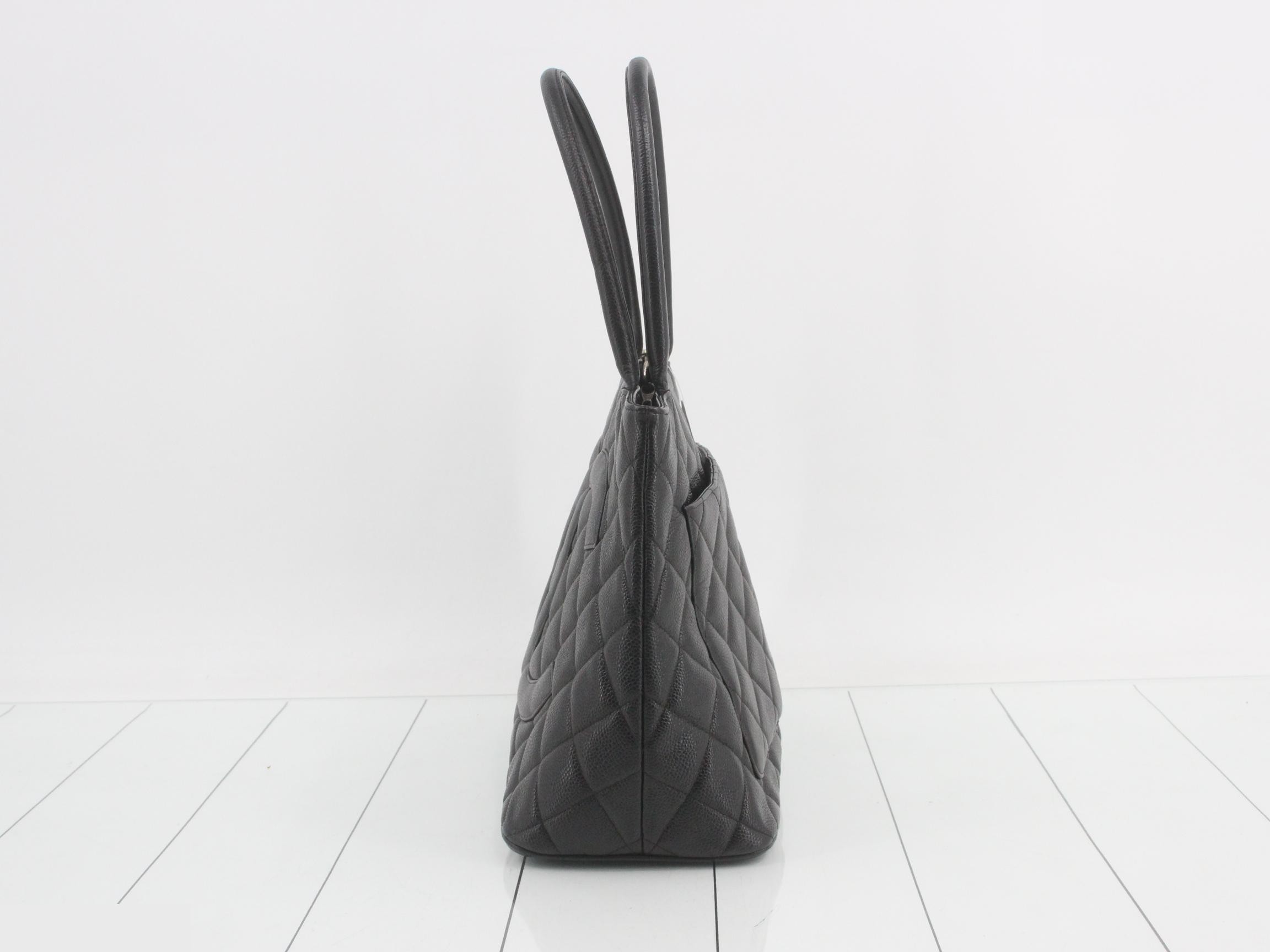 Caviar skin handbag — view 3