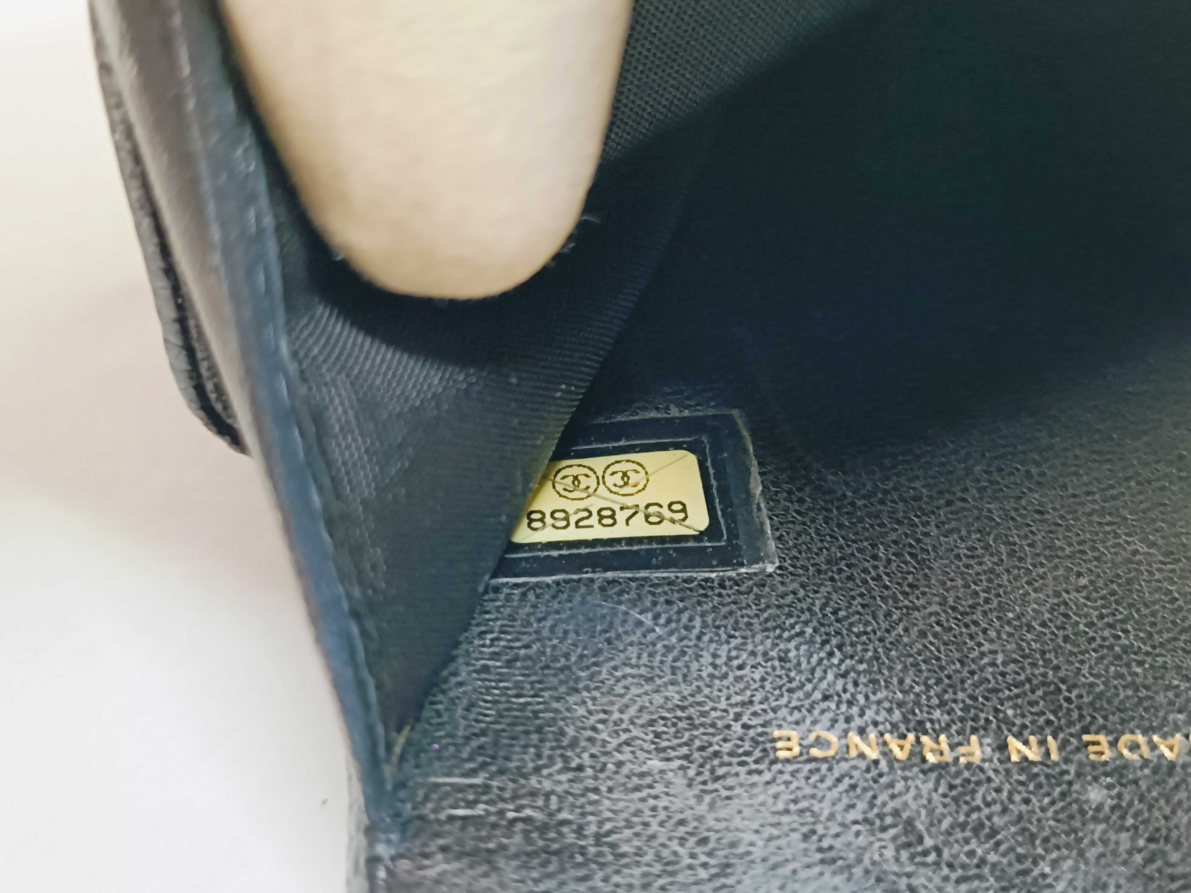 Caviar Skin Coco Mark/Black Wallet — view 15