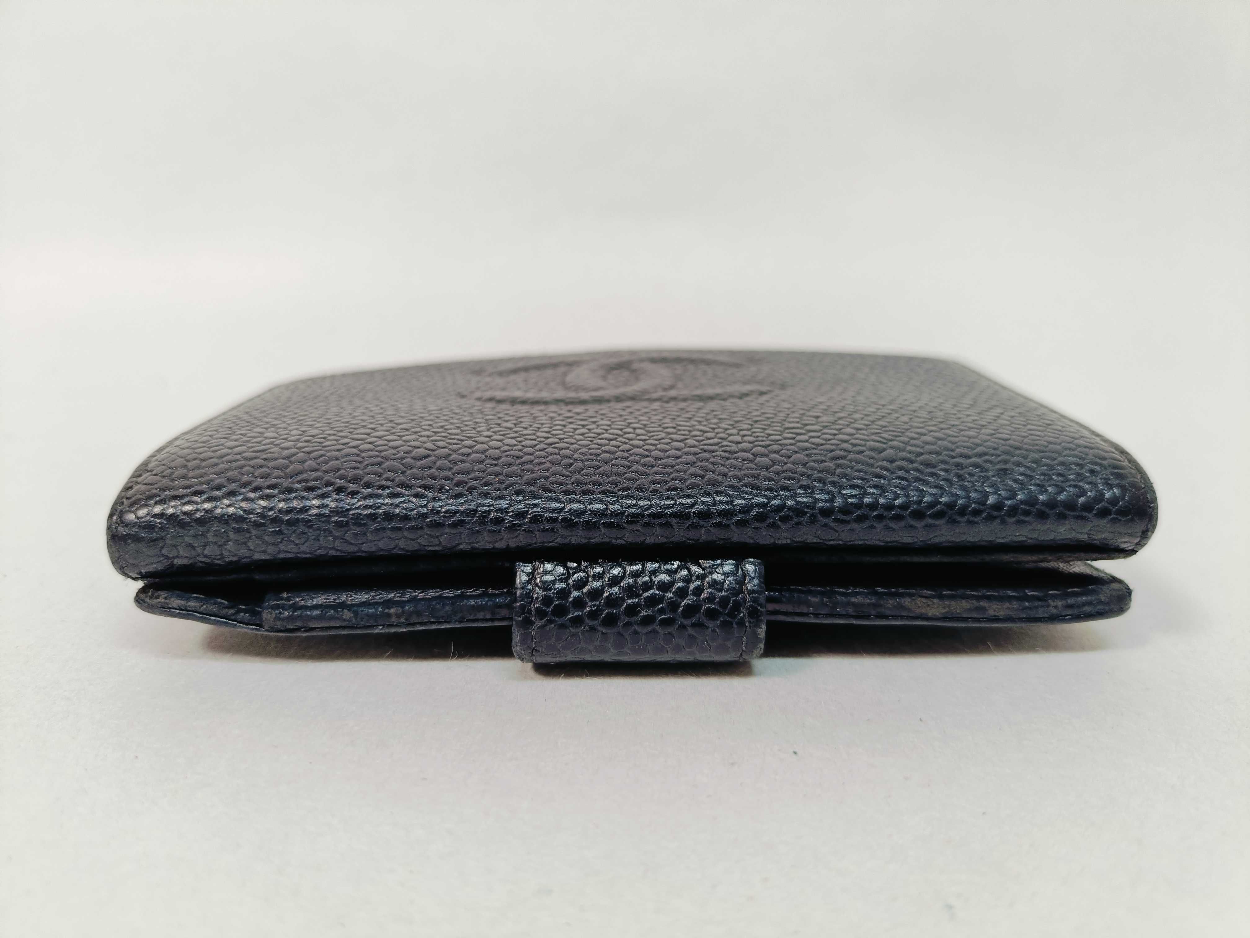 Caviar Skin Coco Mark/Black Wallet — view 6
