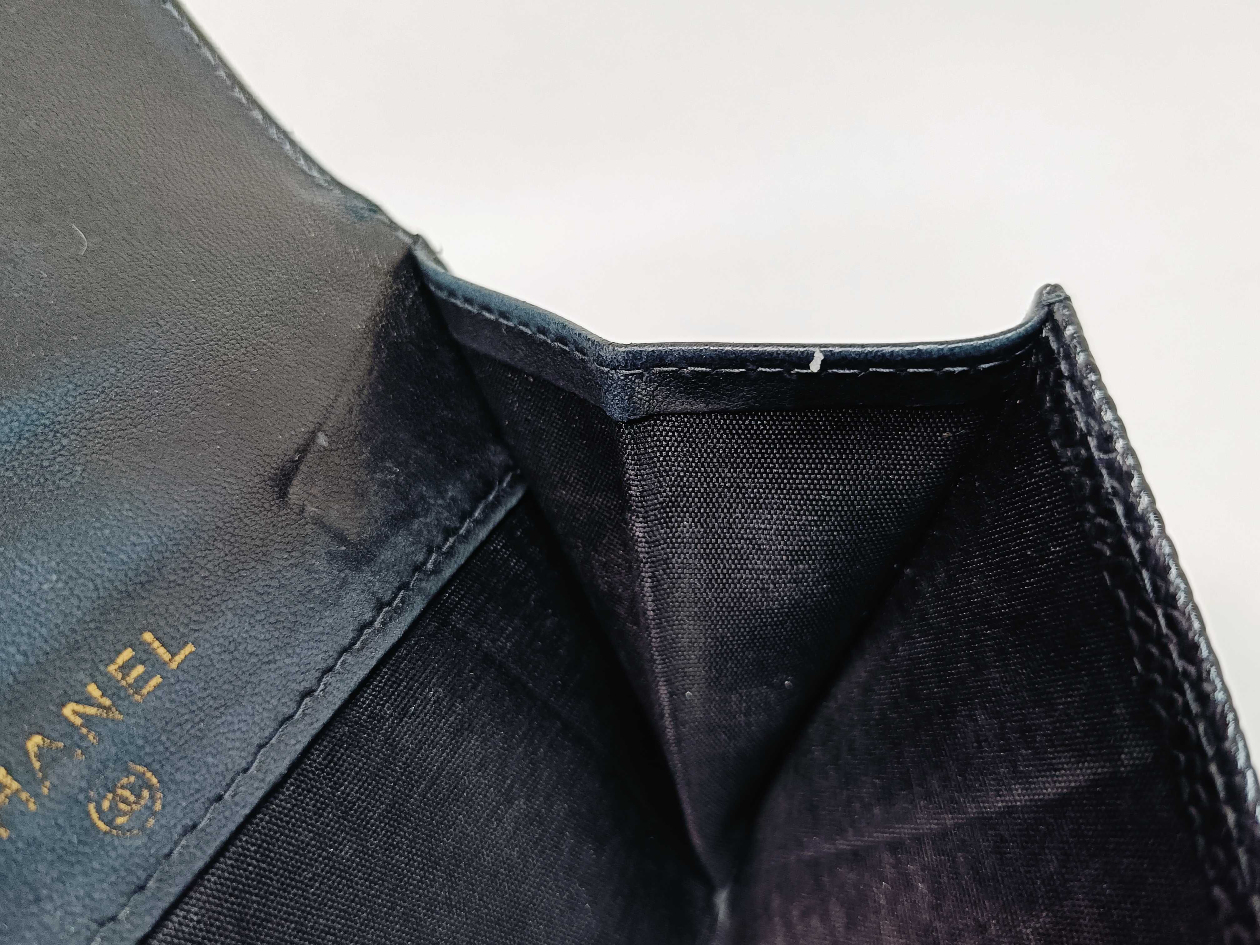 Caviar Skin Coco Mark/Black Wallet — view 8