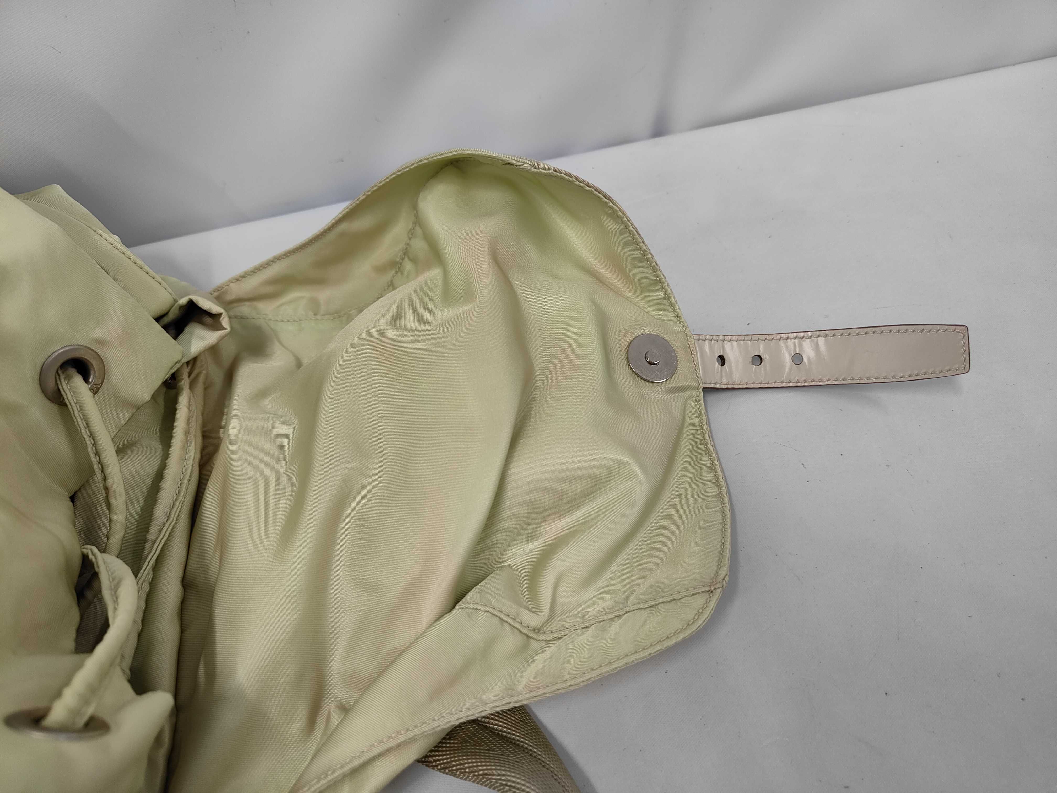 B2811 Nylon Backpack, Lime Green, with Guarantee Card. — view 8