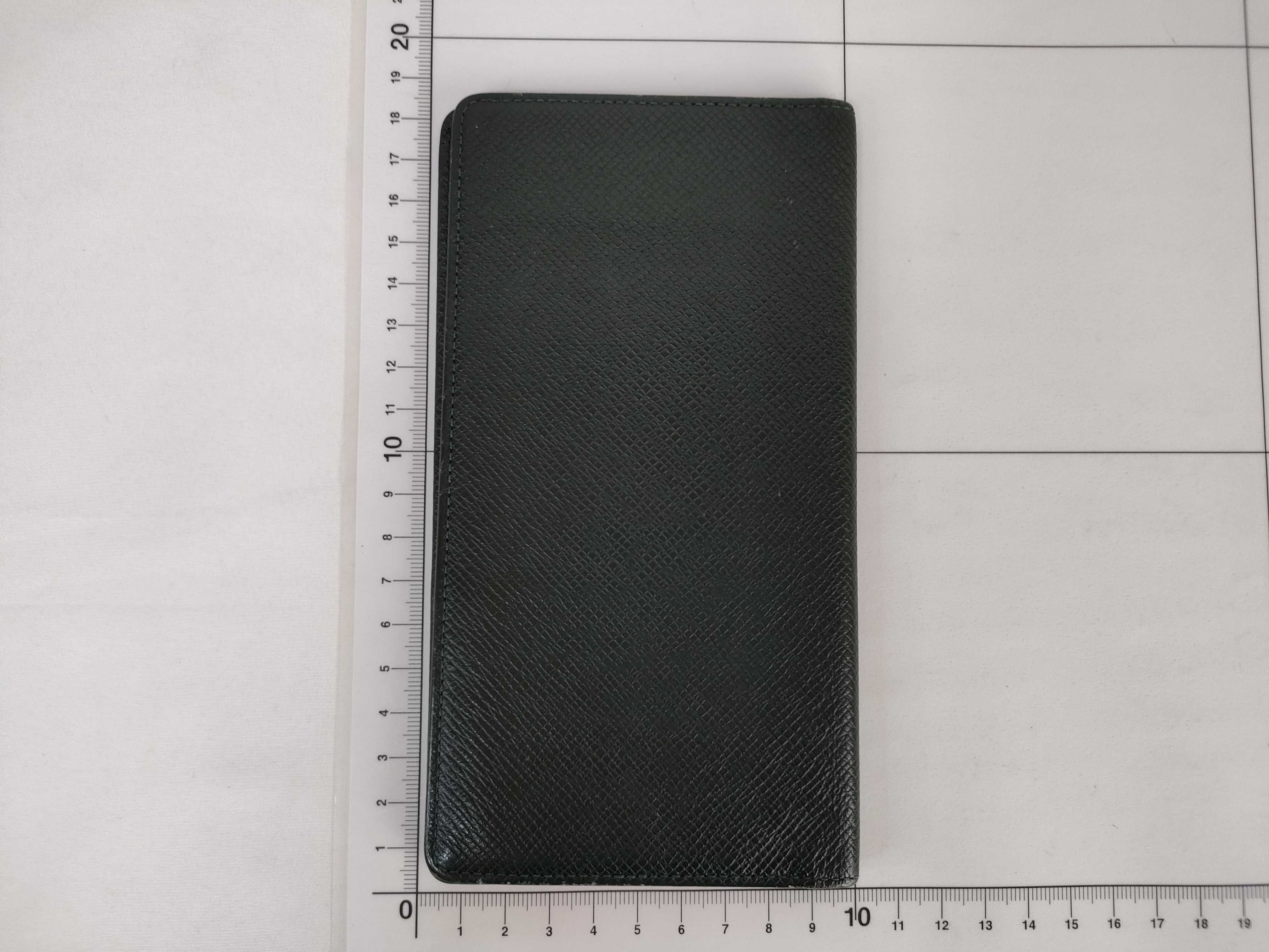 Taiga Porte Valeur Carte Credit Wallet — view 2