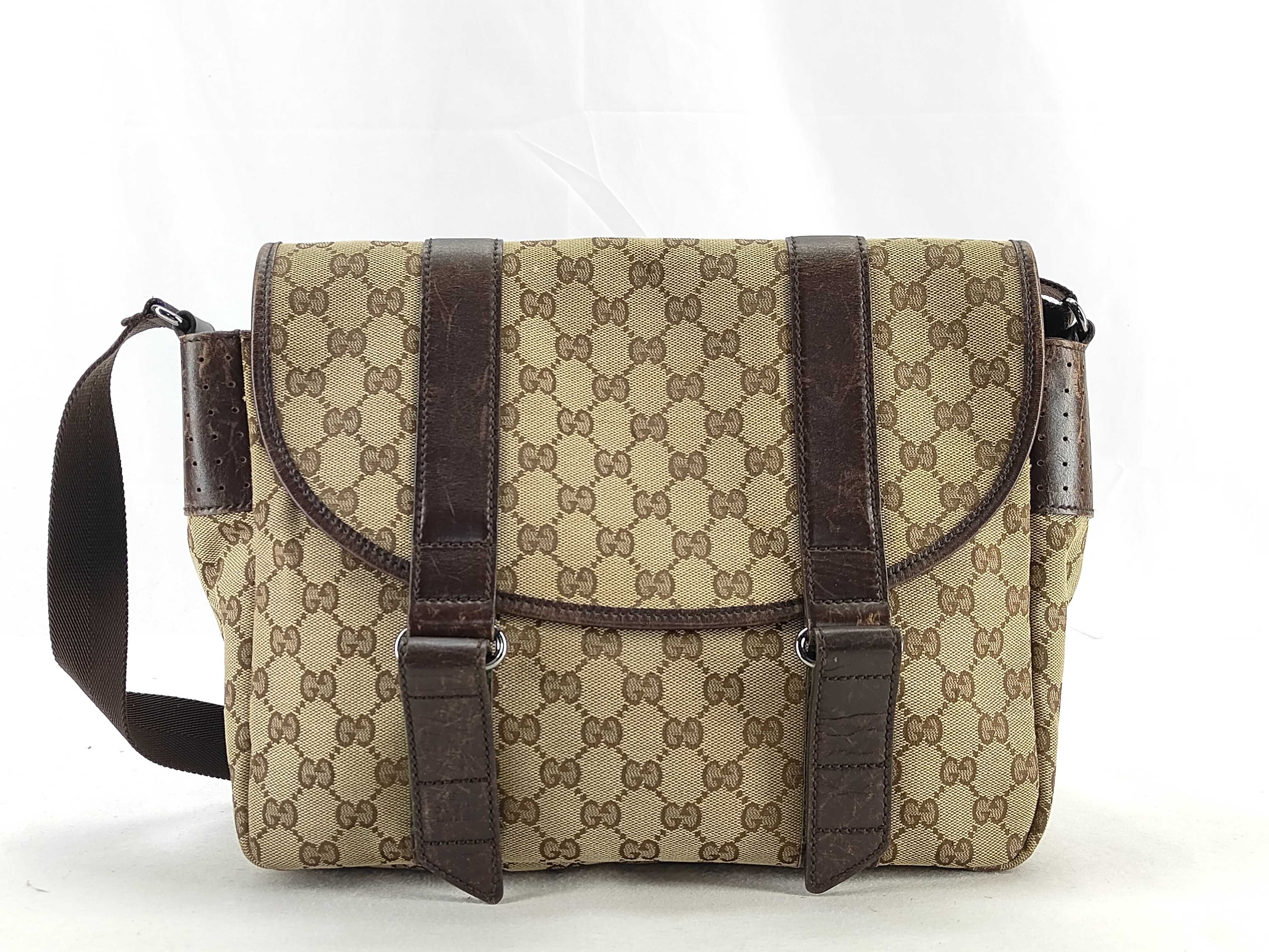 GG Canvas Shoulder Bag