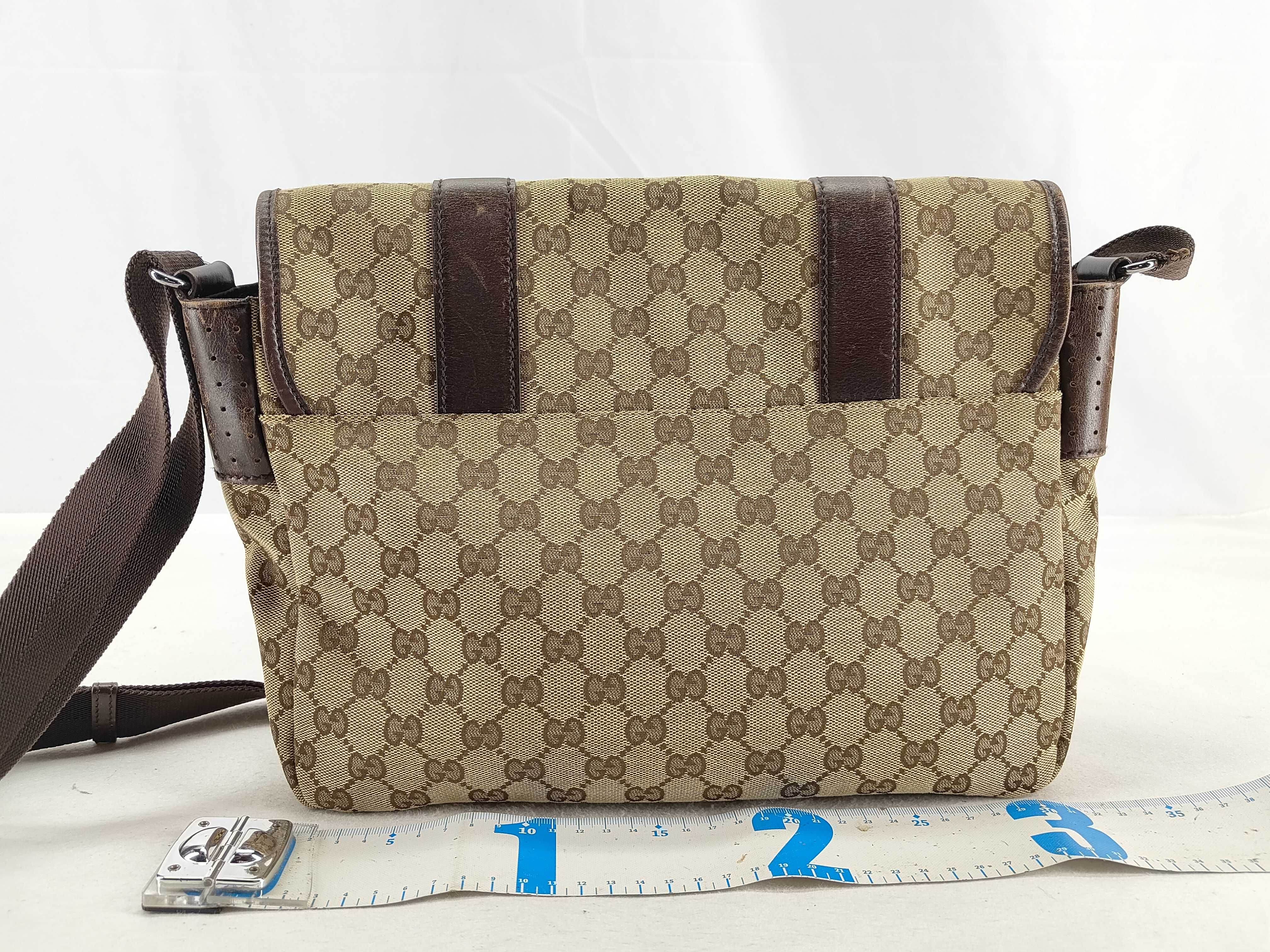 GG Canvas Shoulder Bag — view 2