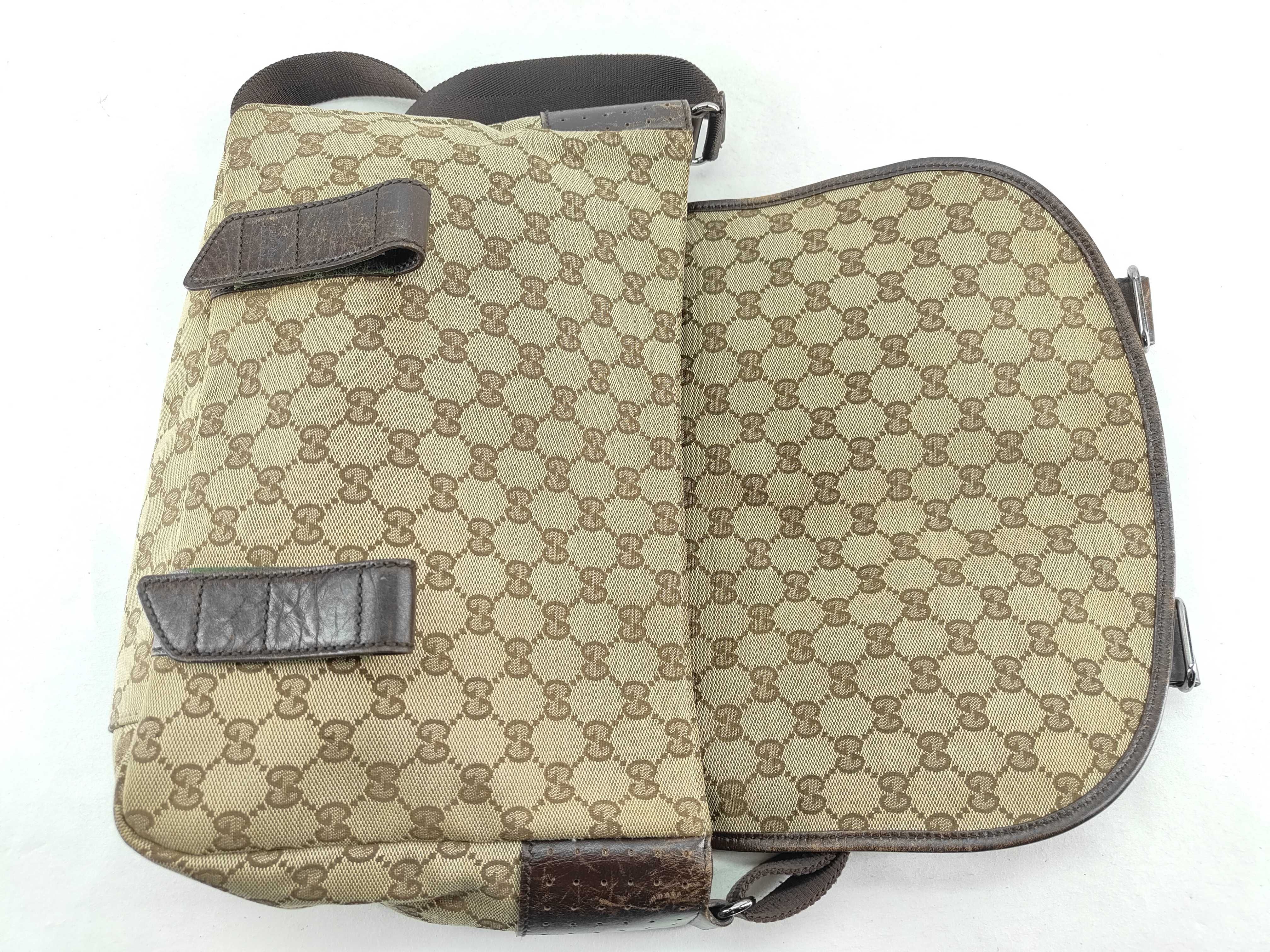 GG Canvas Shoulder Bag — view 11