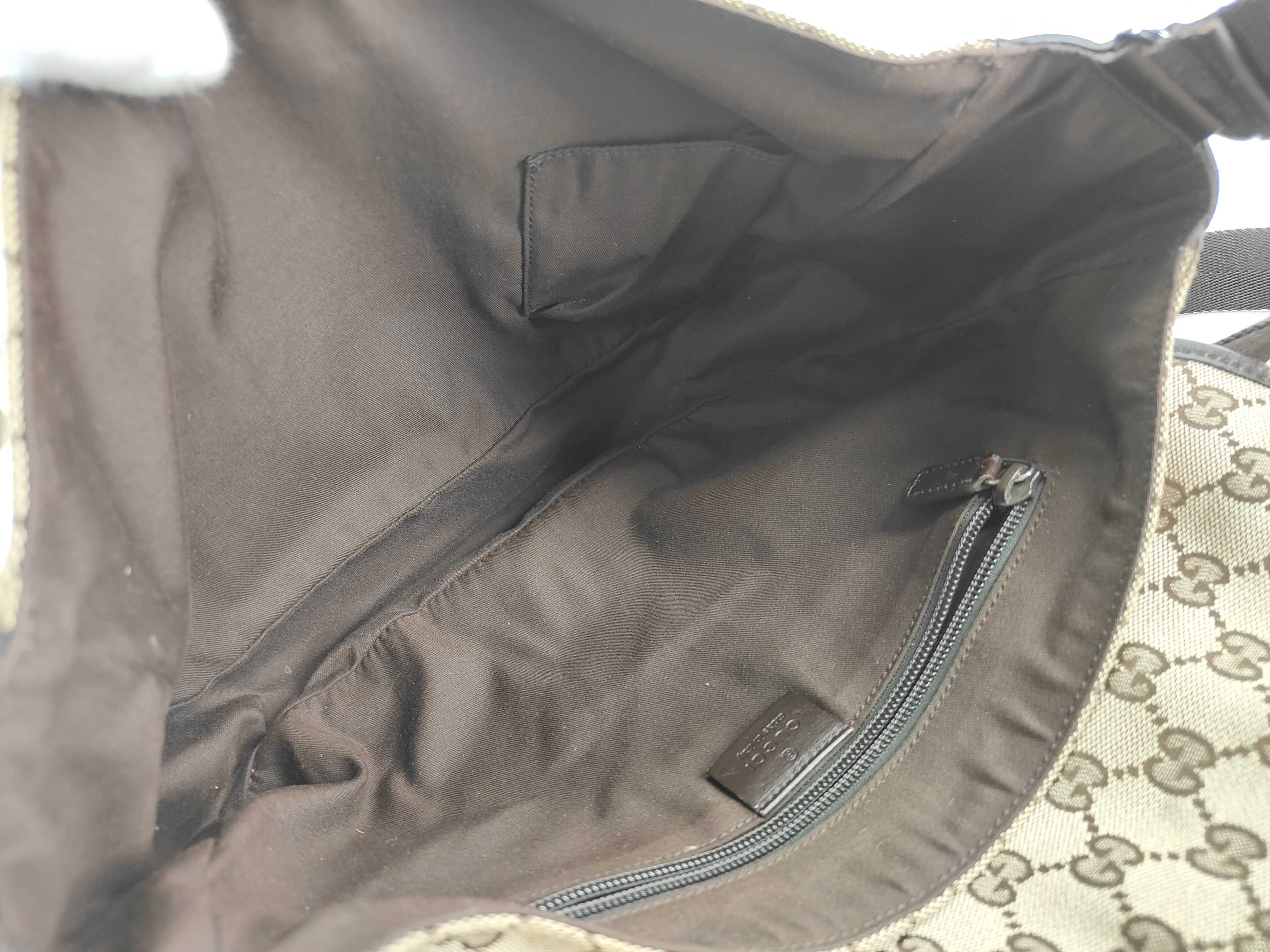 GG Canvas Shoulder Bag — view 12