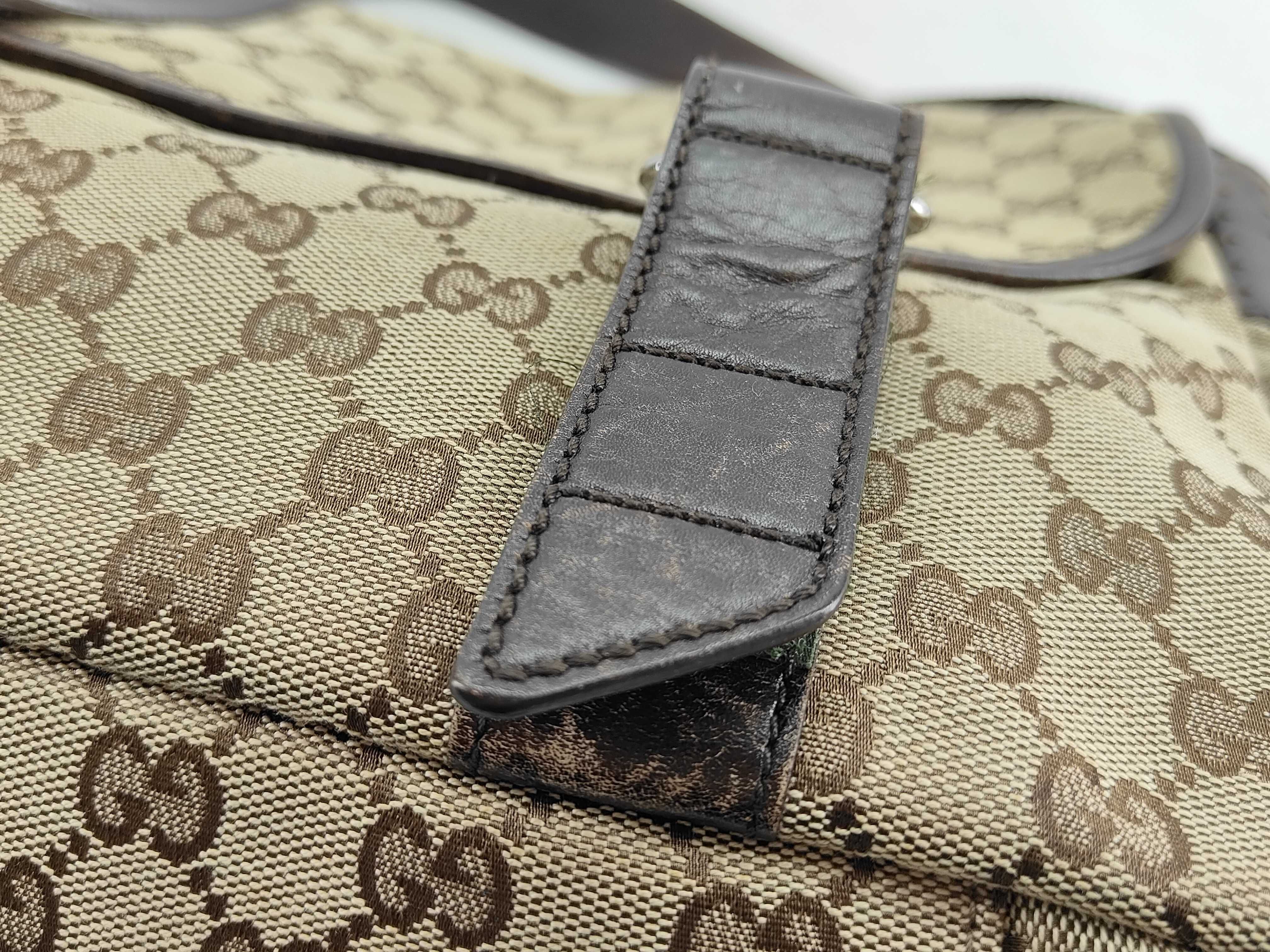 GG Canvas Shoulder Bag — view 9